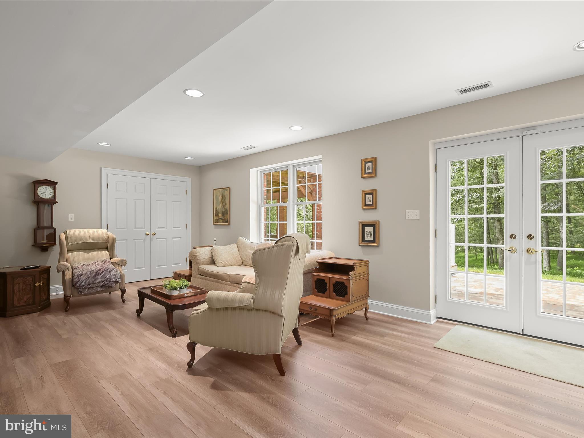 WELLINGTON - Residential