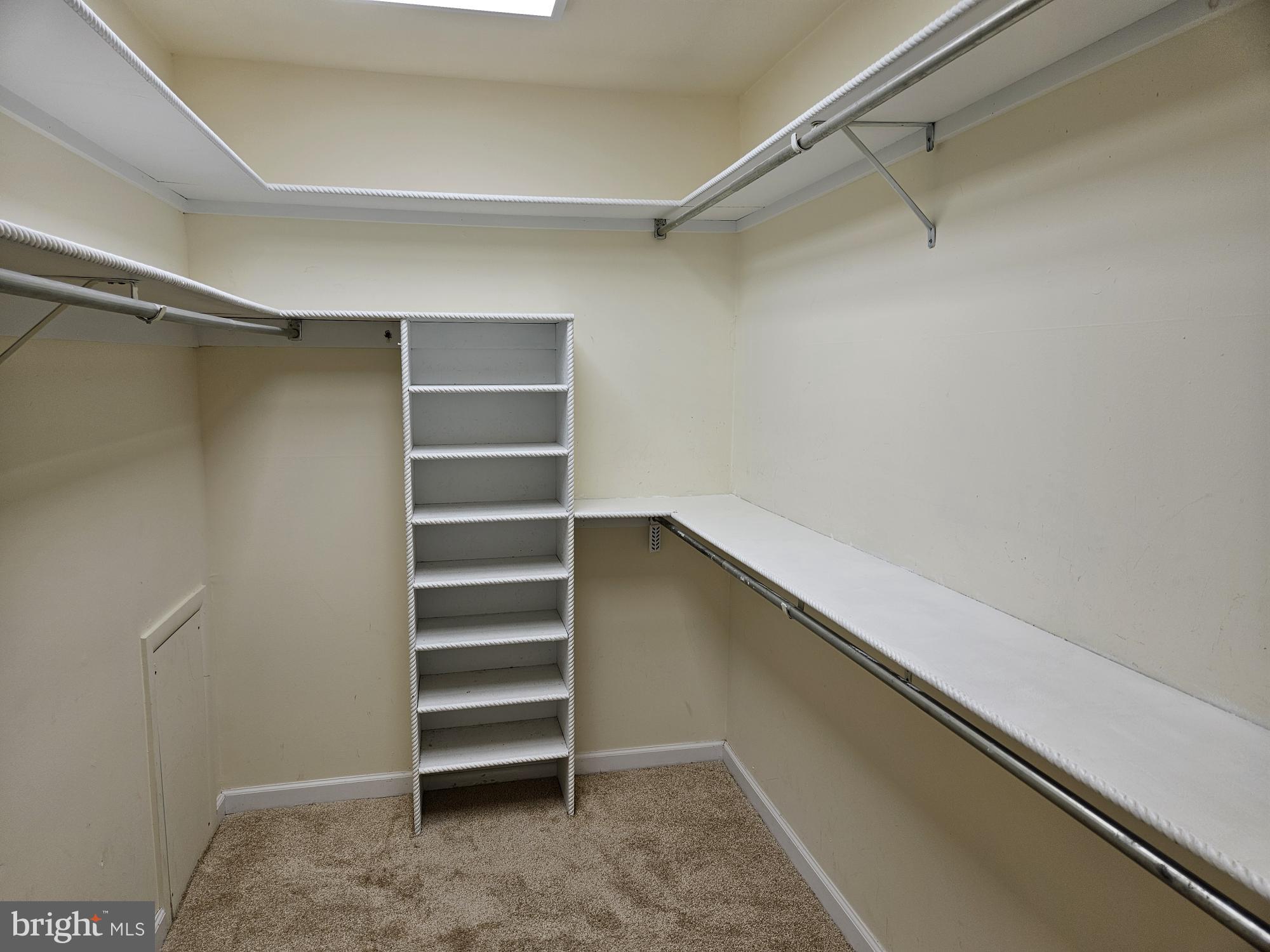 HILL HOUSE - Residential