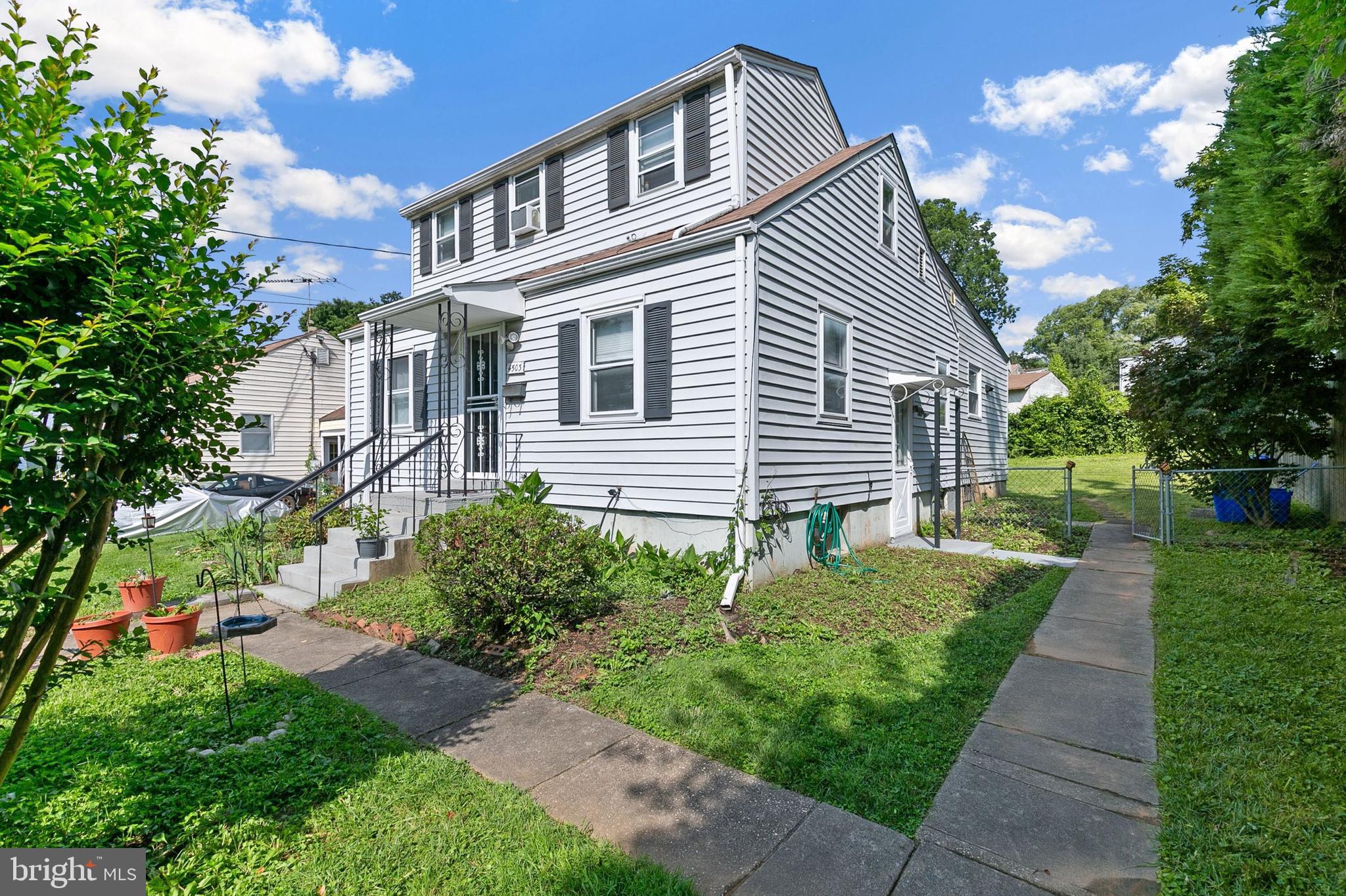 VEIRS MILL VILLAGE - Residential