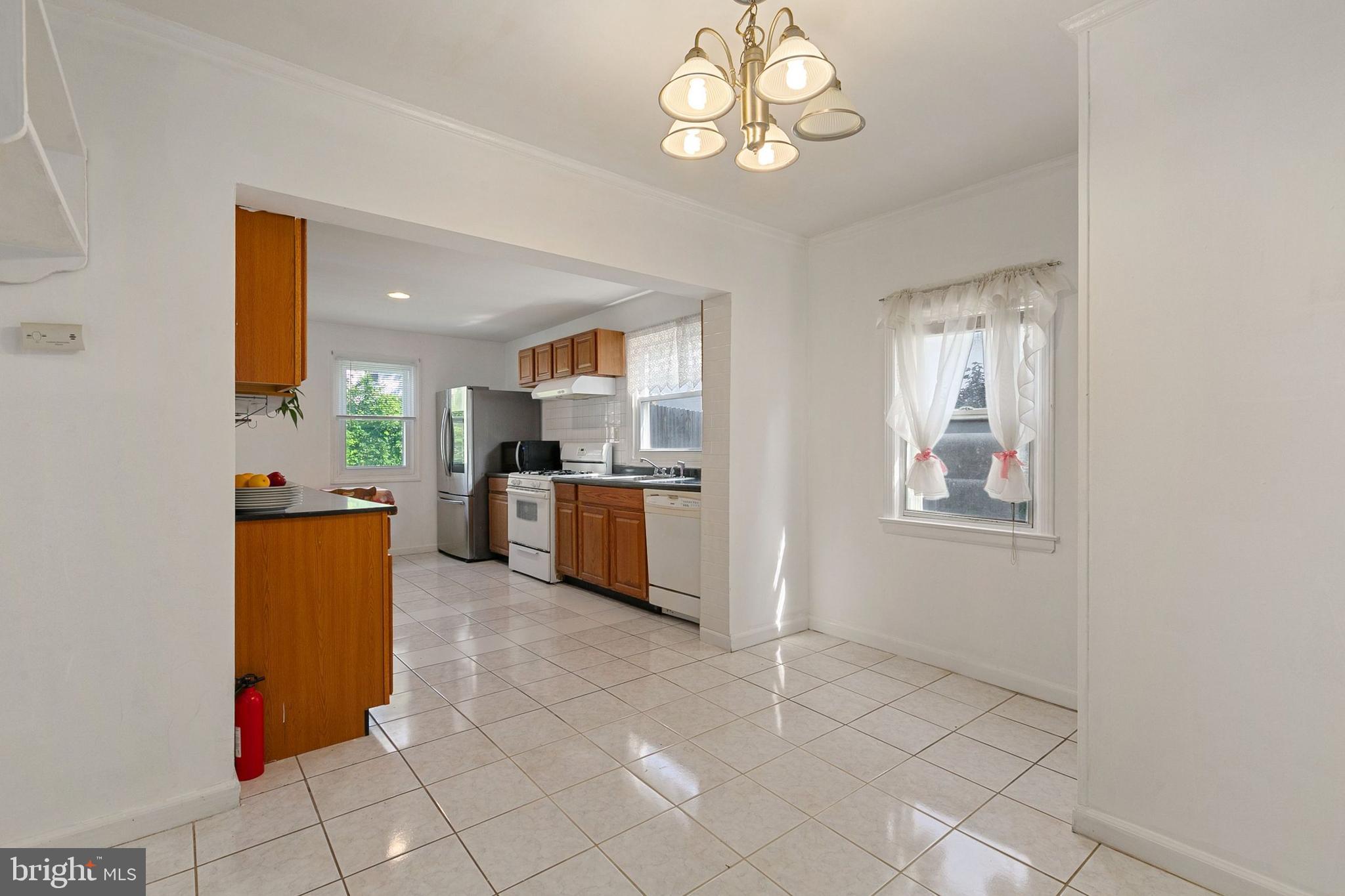 VEIRS MILL VILLAGE - Residential