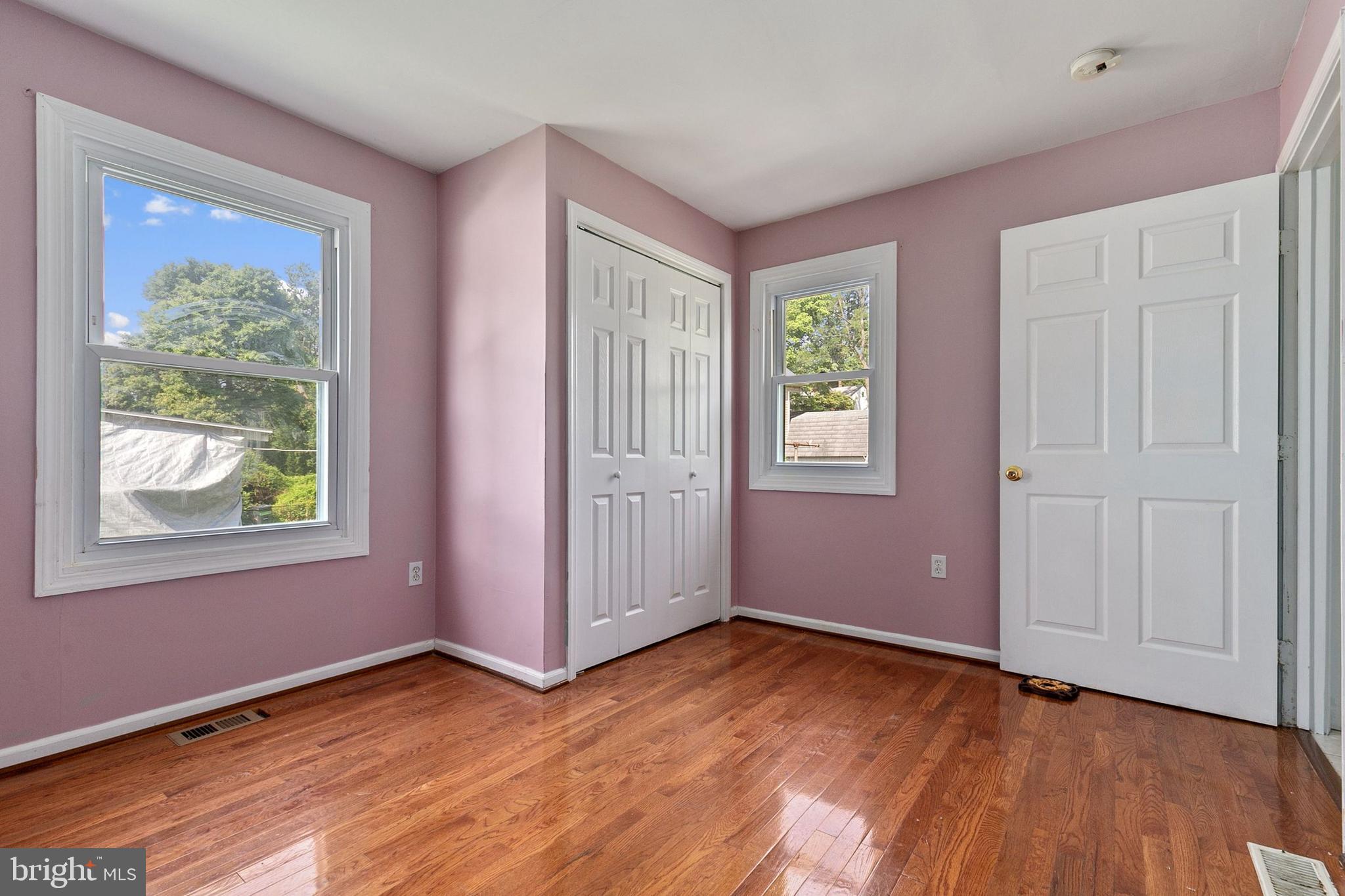 VEIRS MILL VILLAGE - Residential