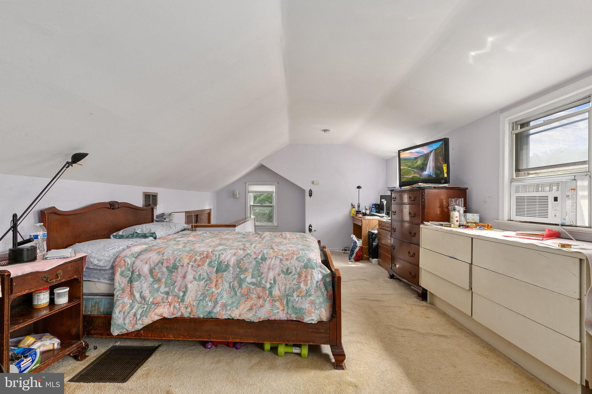 VEIRS MILL VILLAGE - Residential