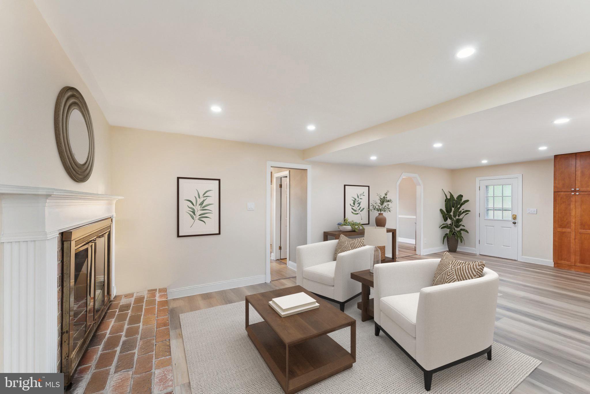 MT VERNON MANOR - Residential