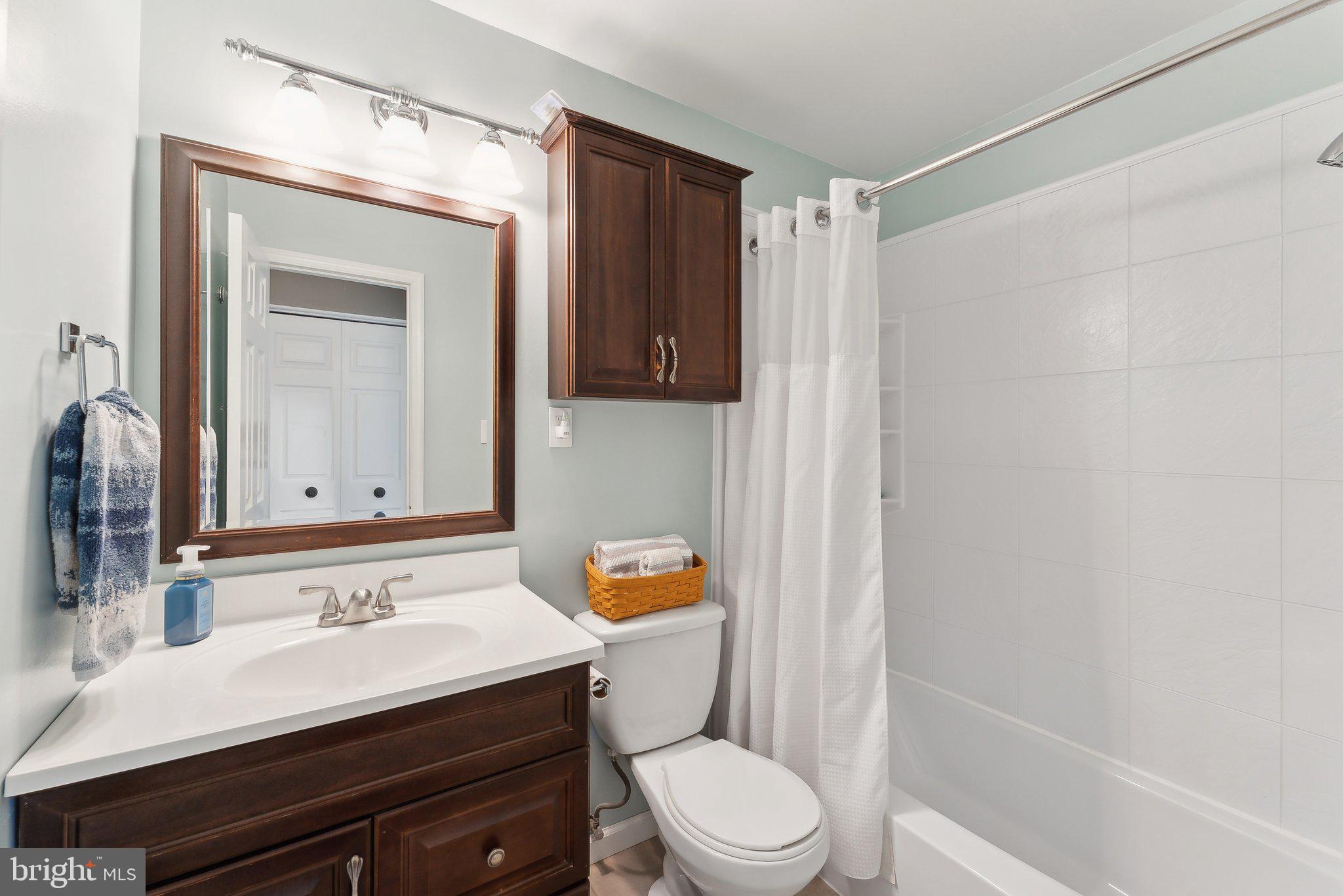 MT VERNON MANOR - Residential