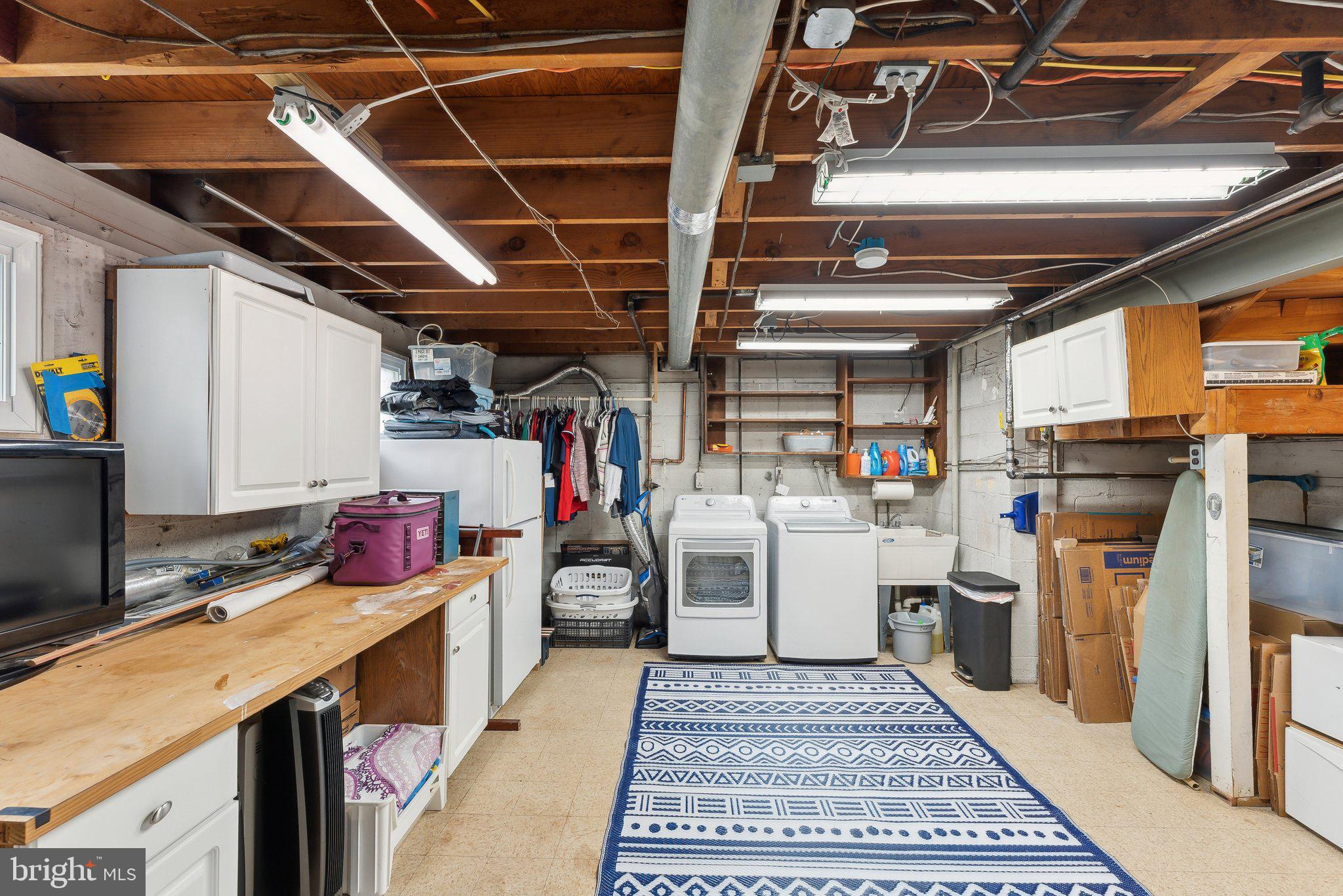 MT VERNON MANOR - Residential