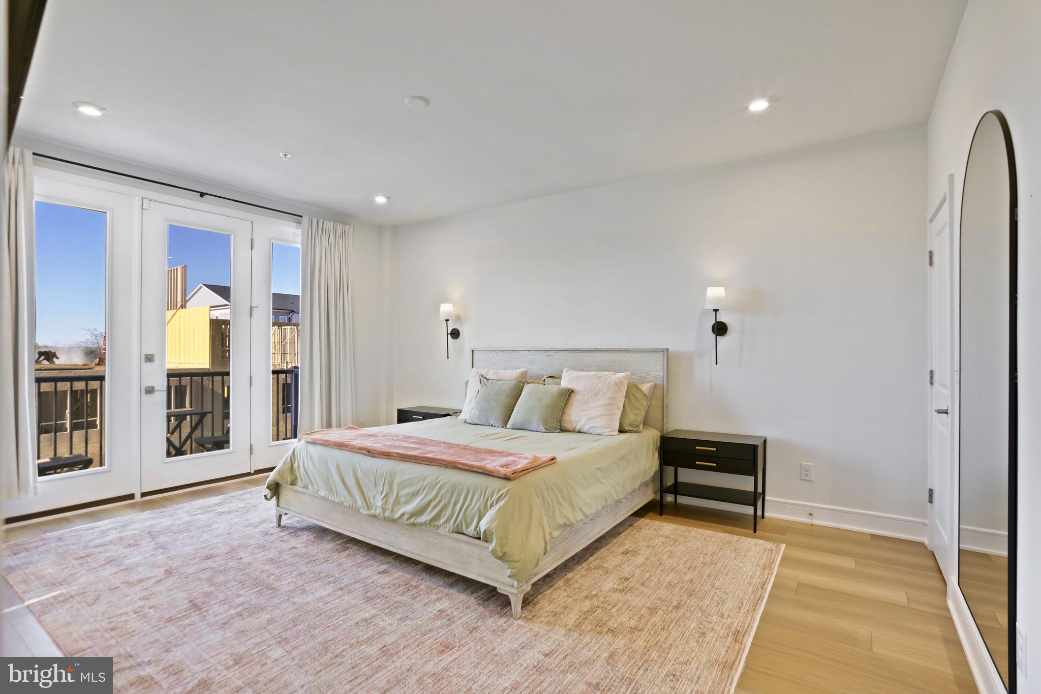 GOOSE CREEK AT ASHBURN - Residential