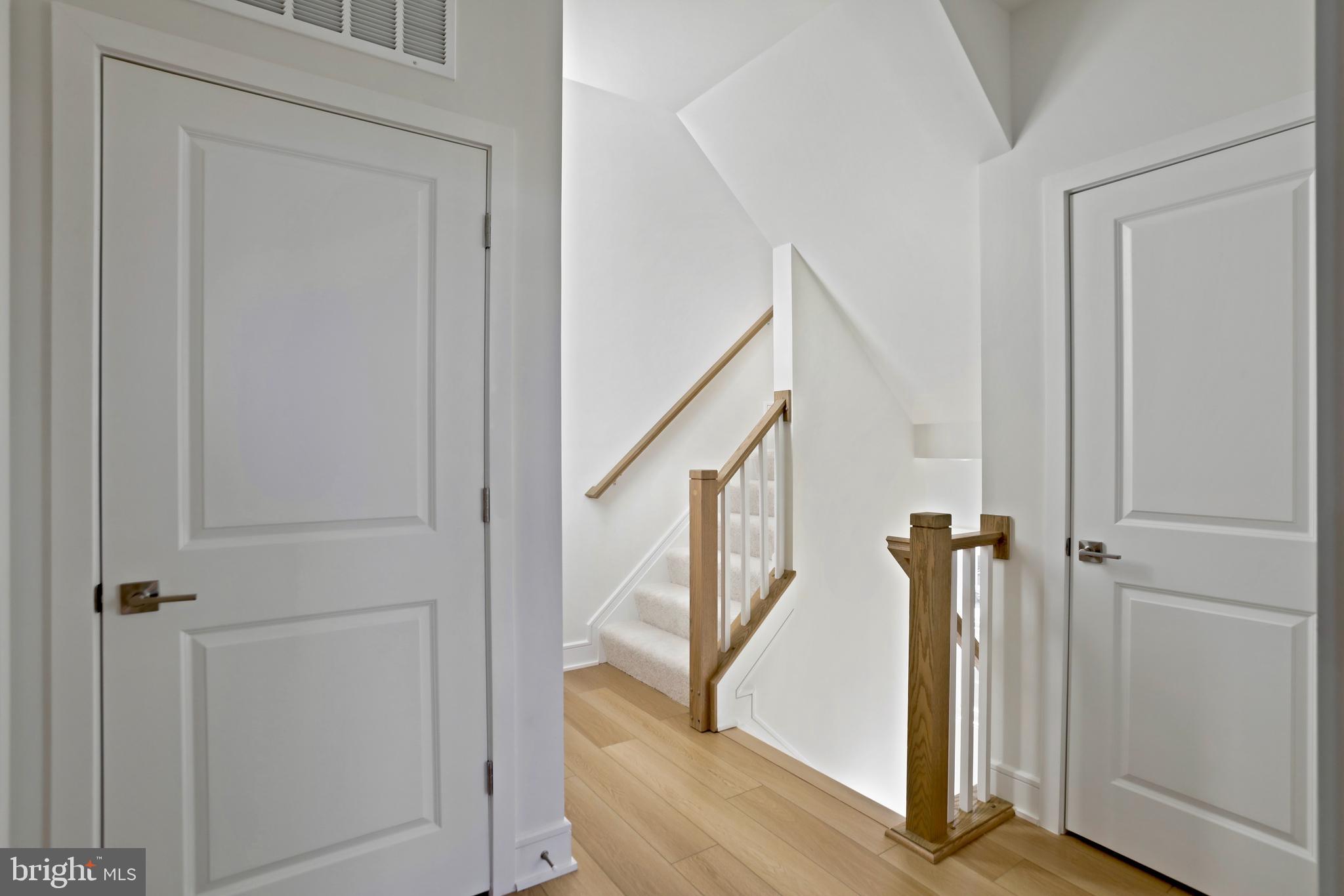 GOOSE CREEK AT ASHBURN - Residential