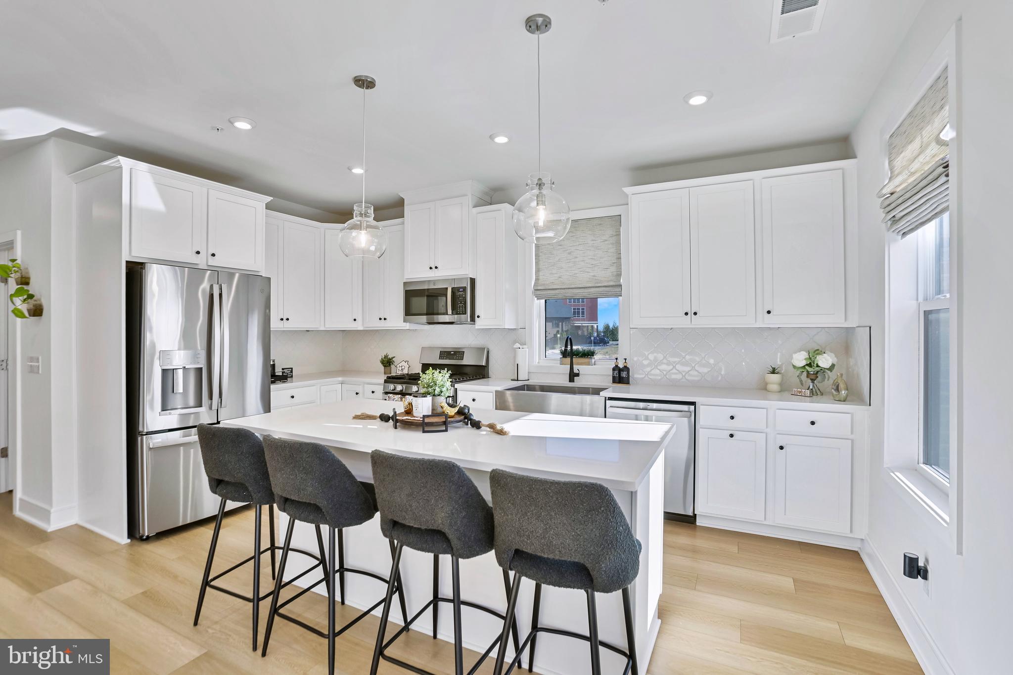 GOOSE CREEK AT ASHBURN - Residential