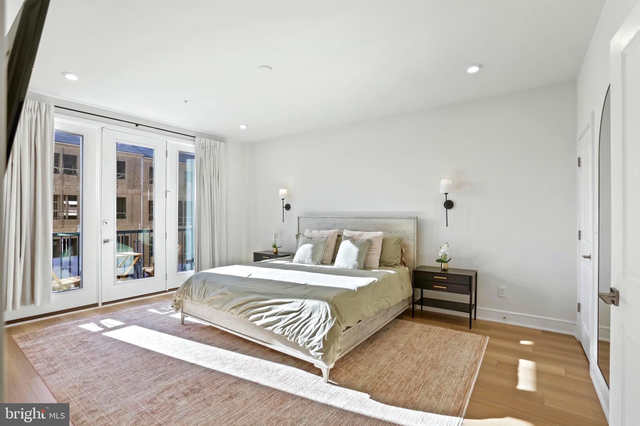 GOOSE CREEK AT ASHBURN - Residential