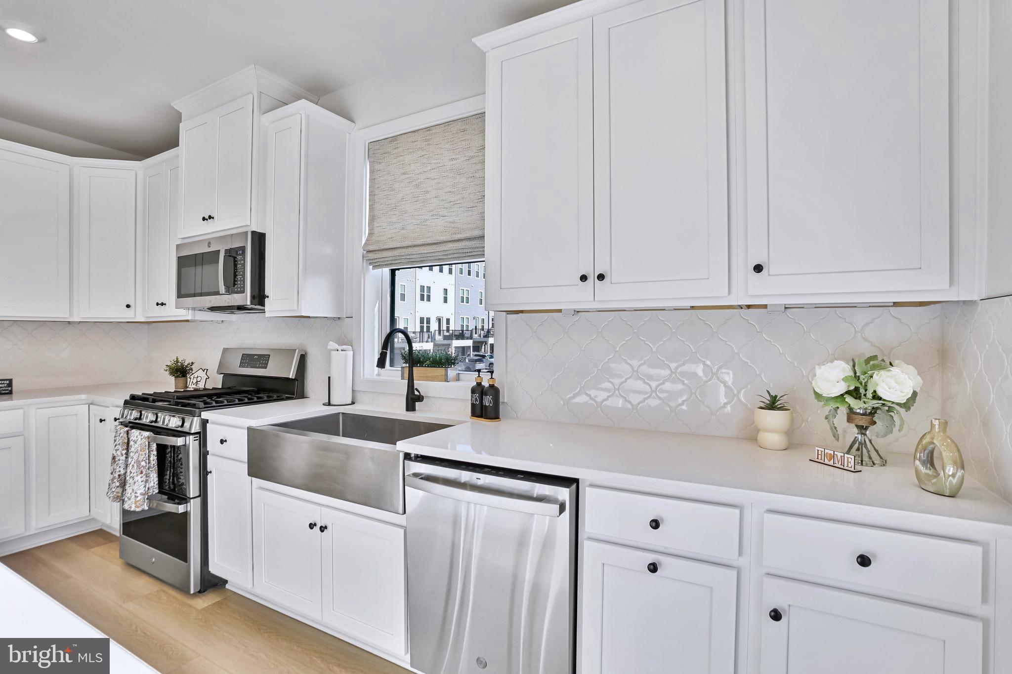 GOOSE CREEK AT ASHBURN - Residential