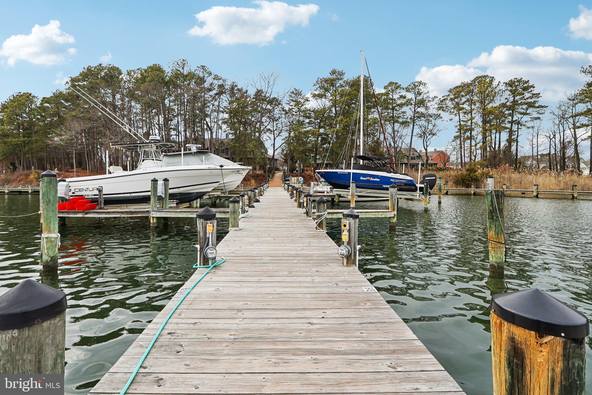 MILL CREEK CONDOMINIUMS - Residential