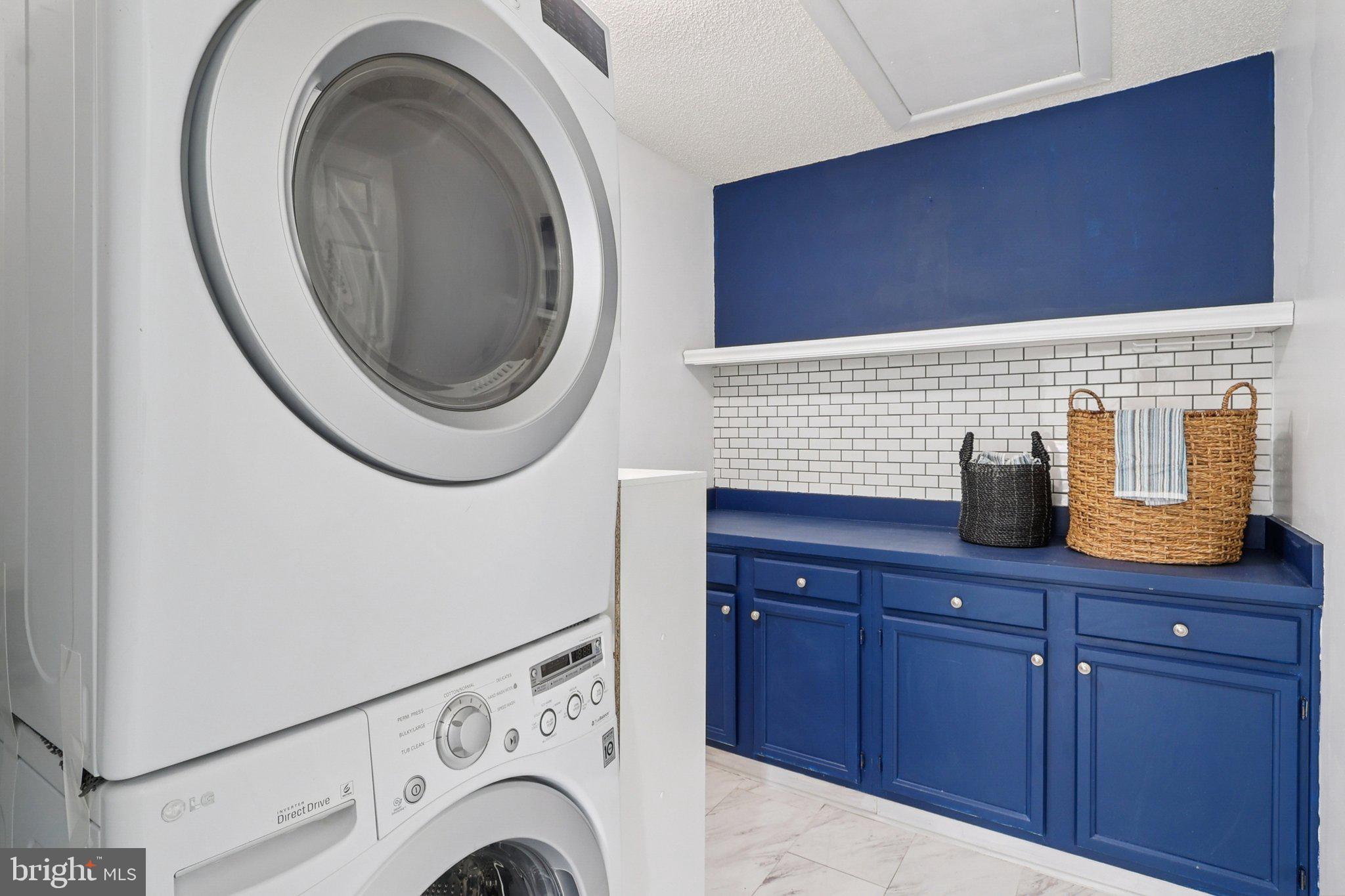 MILL CREEK CONDOMINIUMS - Residential