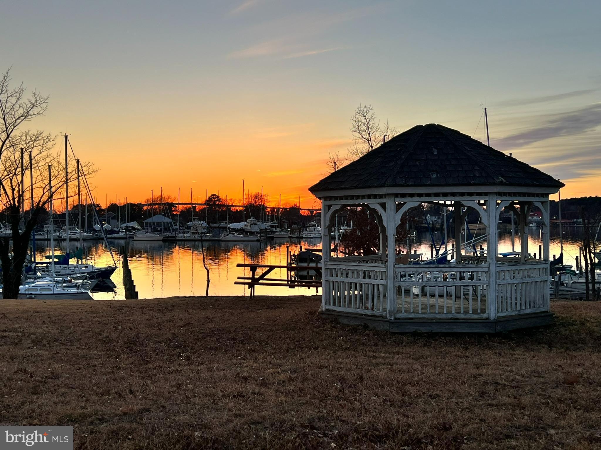 MILL CREEK CONDOMINIUMS - Residential