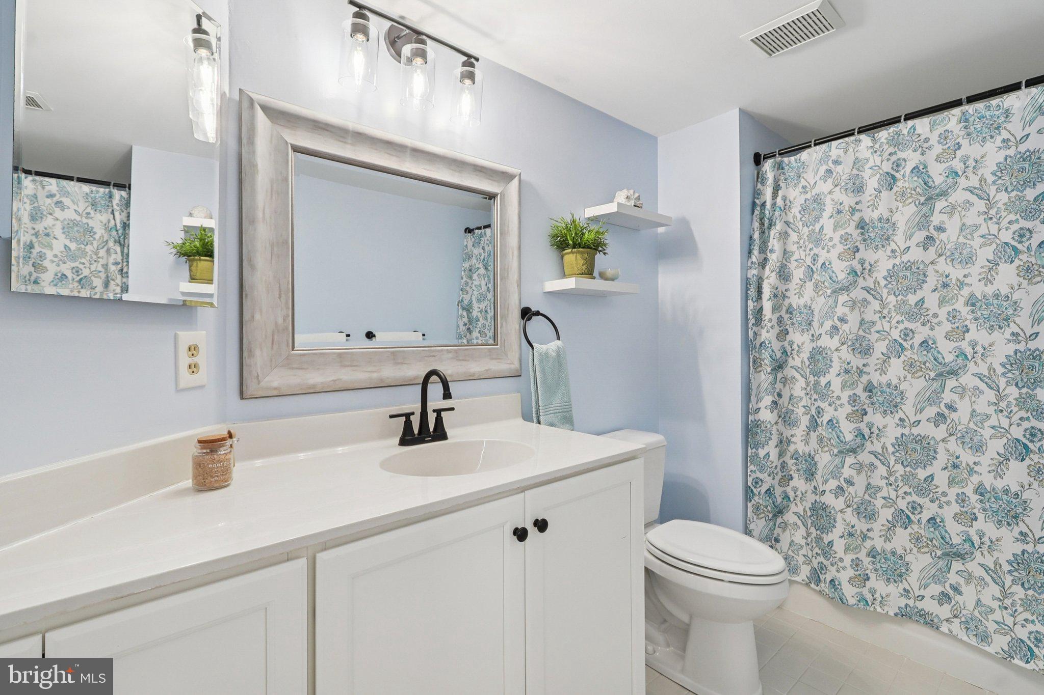 MILL CREEK CONDOMINIUMS - Residential