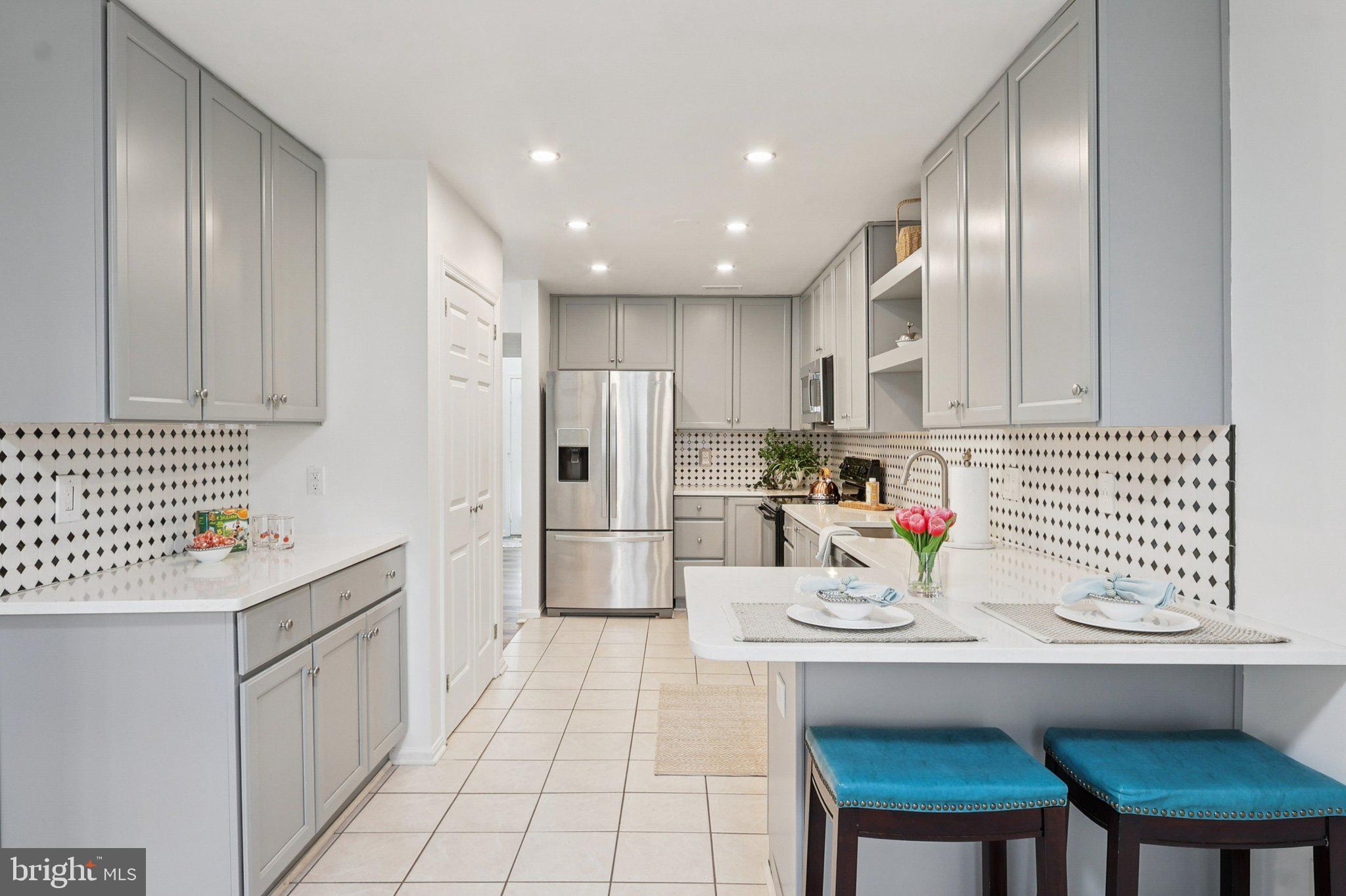 MILL CREEK CONDOMINIUMS - Residential