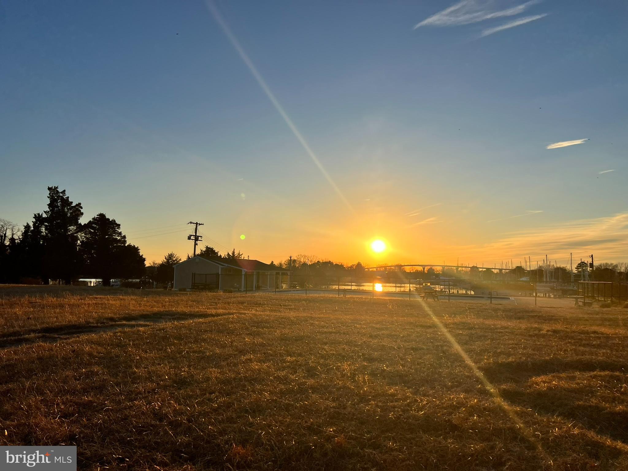 MILL CREEK CONDOMINIUMS - Residential