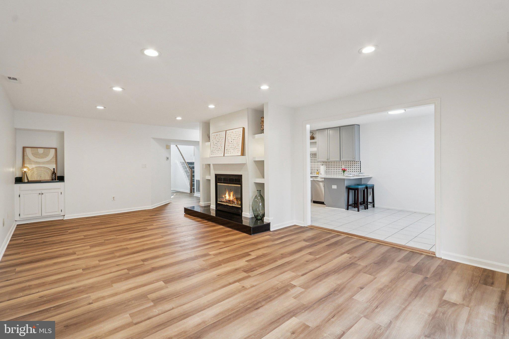 MILL CREEK CONDOMINIUMS - Residential