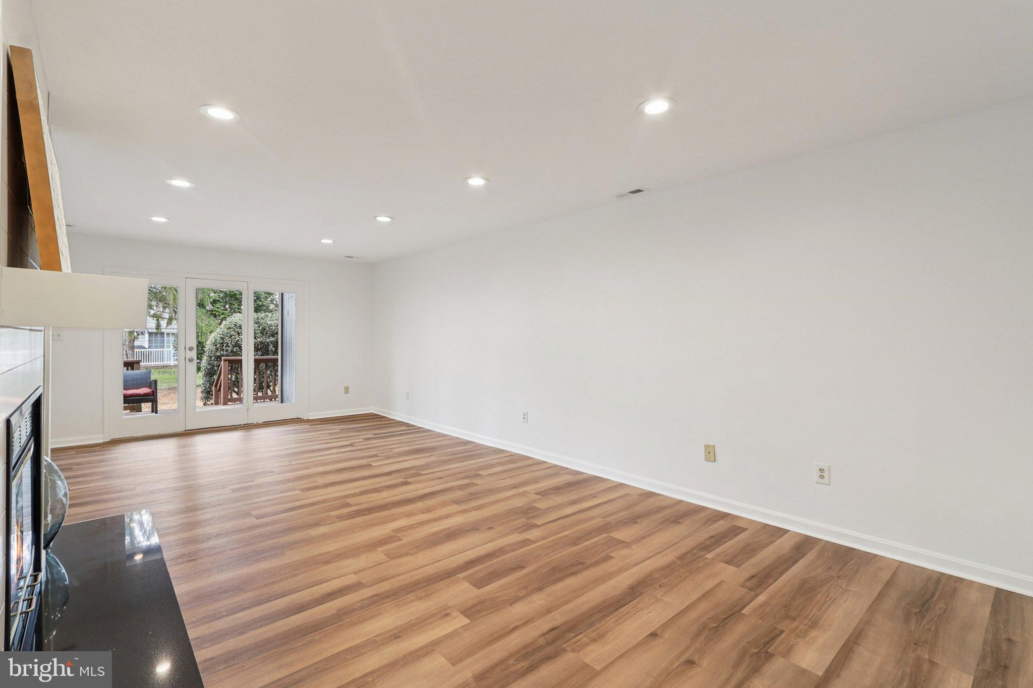 MILL CREEK CONDOMINIUMS - Residential