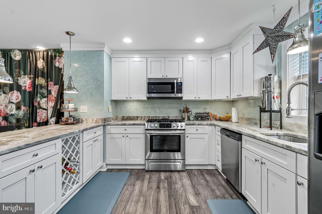 Photo of 909 Glenroy Road, PHILADELPHIA, PA 19128 (MLS # PAPH2545132)