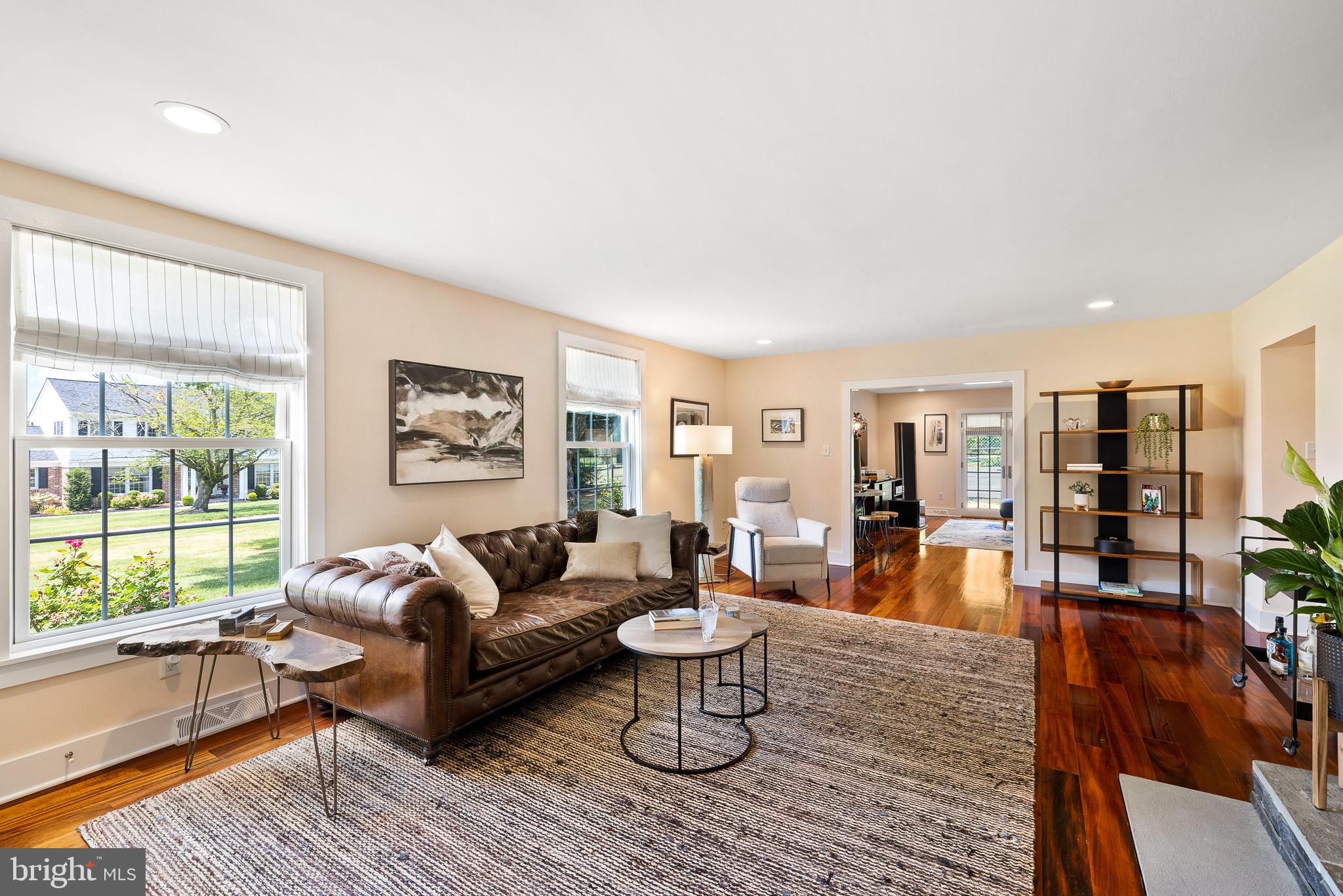 ADMORE - Residential