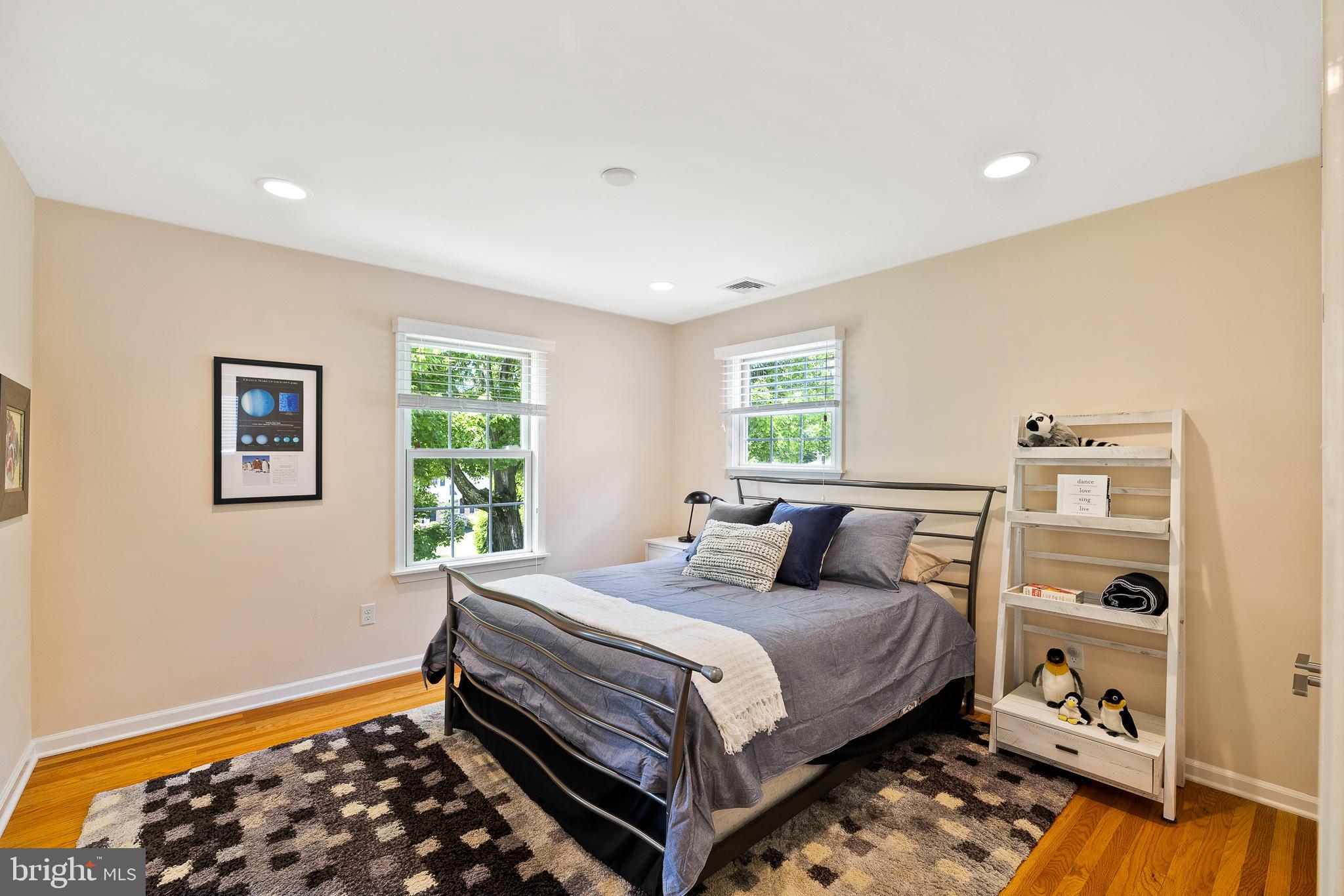 ADMORE - Residential