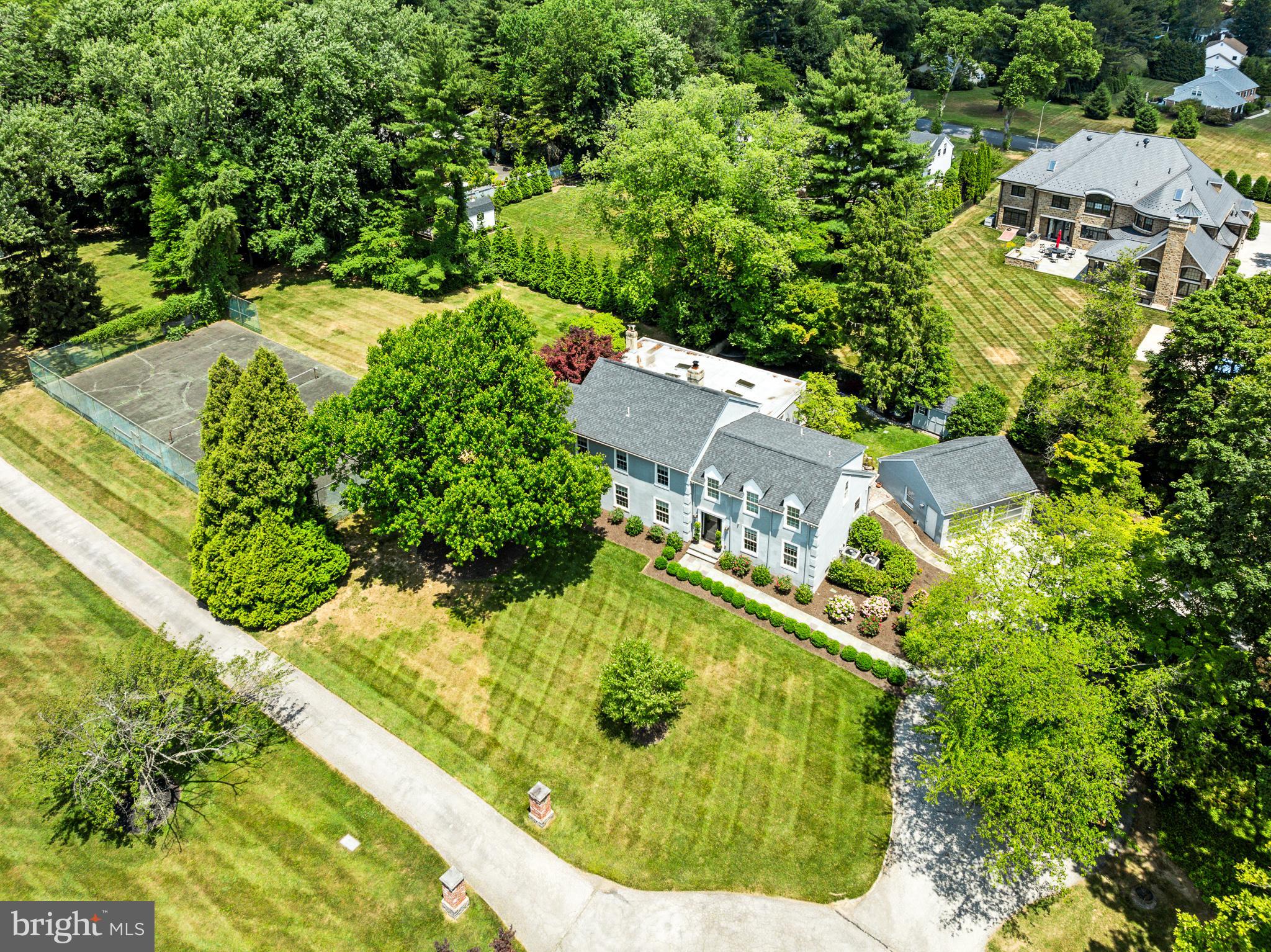 ADMORE - Residential