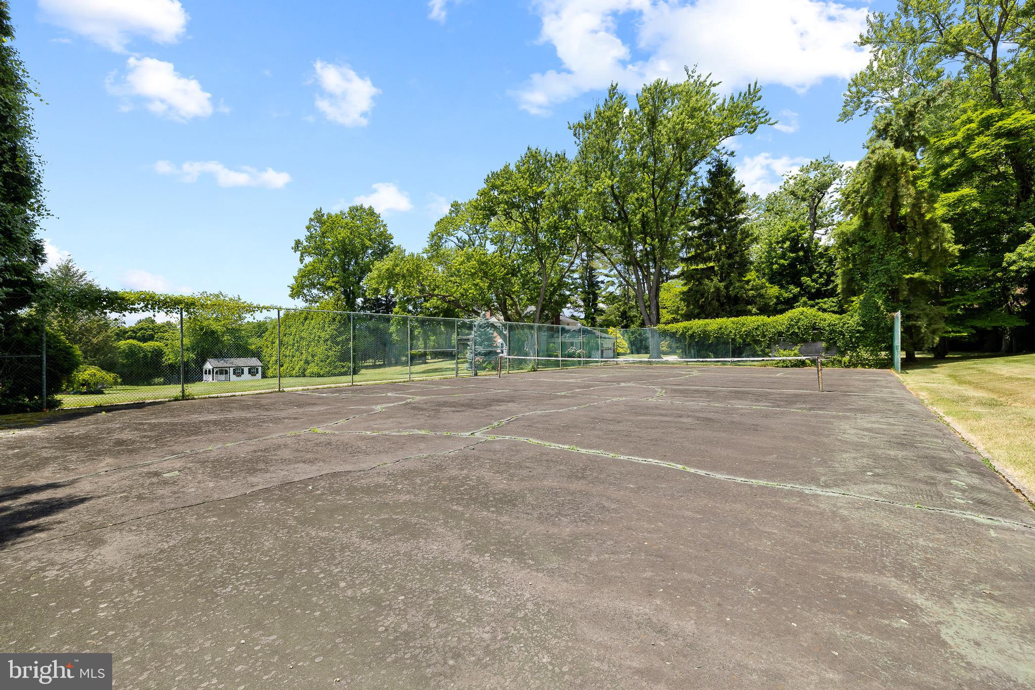 ADMORE - Residential