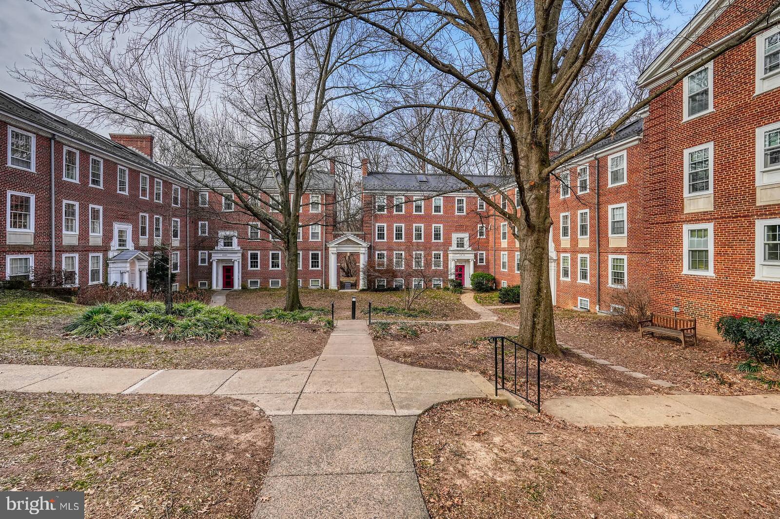 3630 39TH STREET NW B530