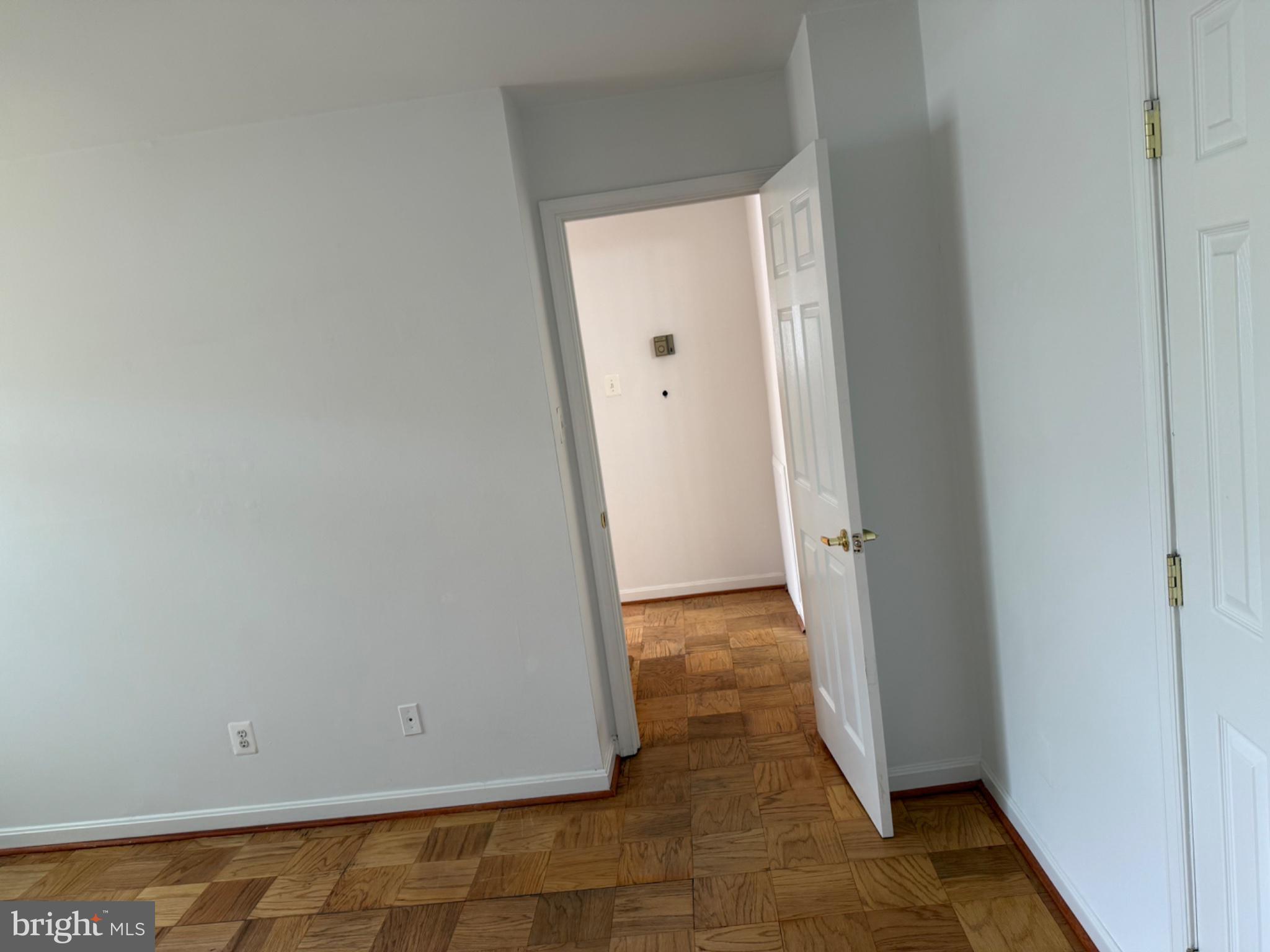 2911 CHARING CROSS ROAD 6