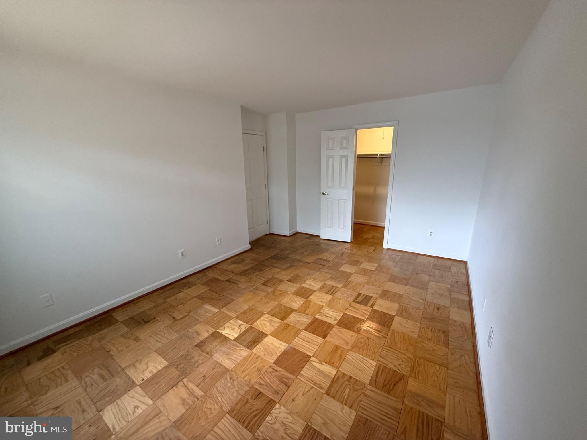2911 CHARING CROSS ROAD 6