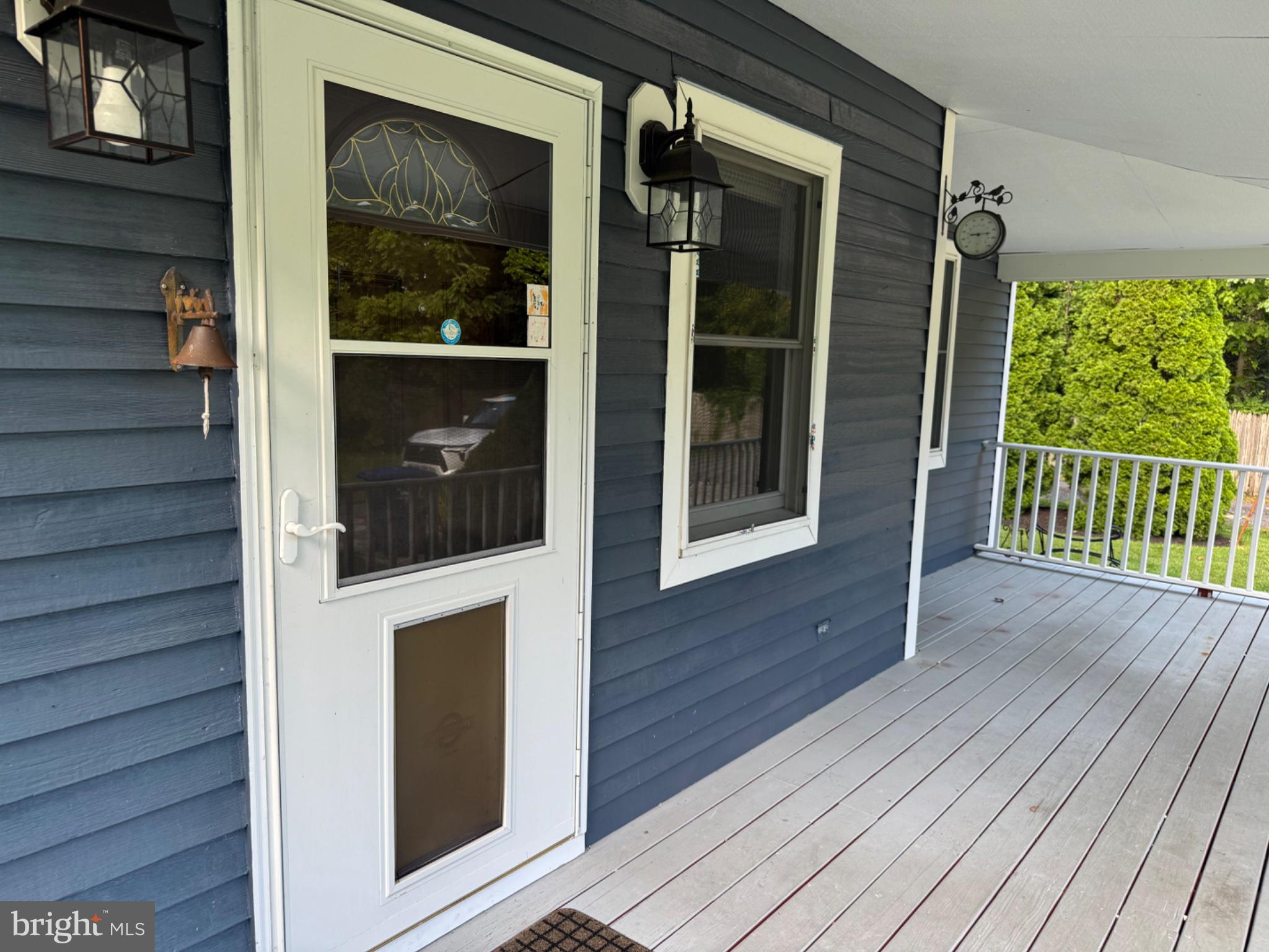 308 W PAGES LANE