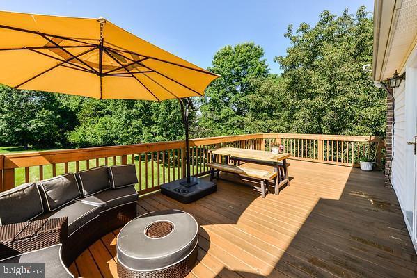 MIRROR RIDGE - Residential Lease