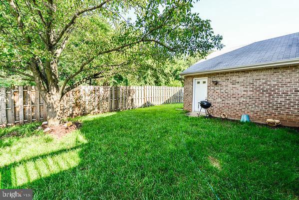 MIRROR RIDGE - Residential Lease