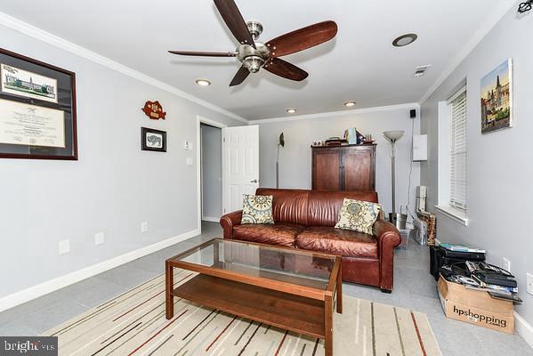 MIRROR RIDGE - Residential Lease