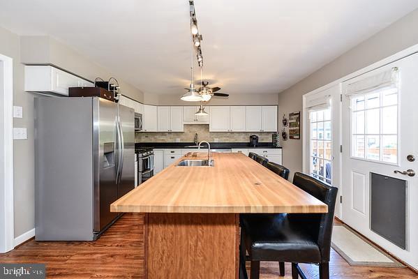 MIRROR RIDGE - Residential Lease