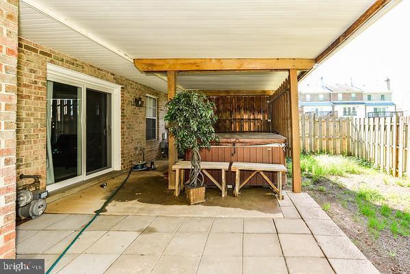 MIRROR RIDGE - Residential Lease