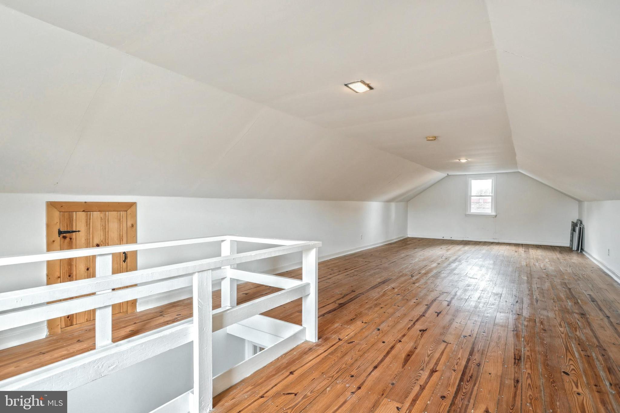 EAST YORK - Commercial Sale