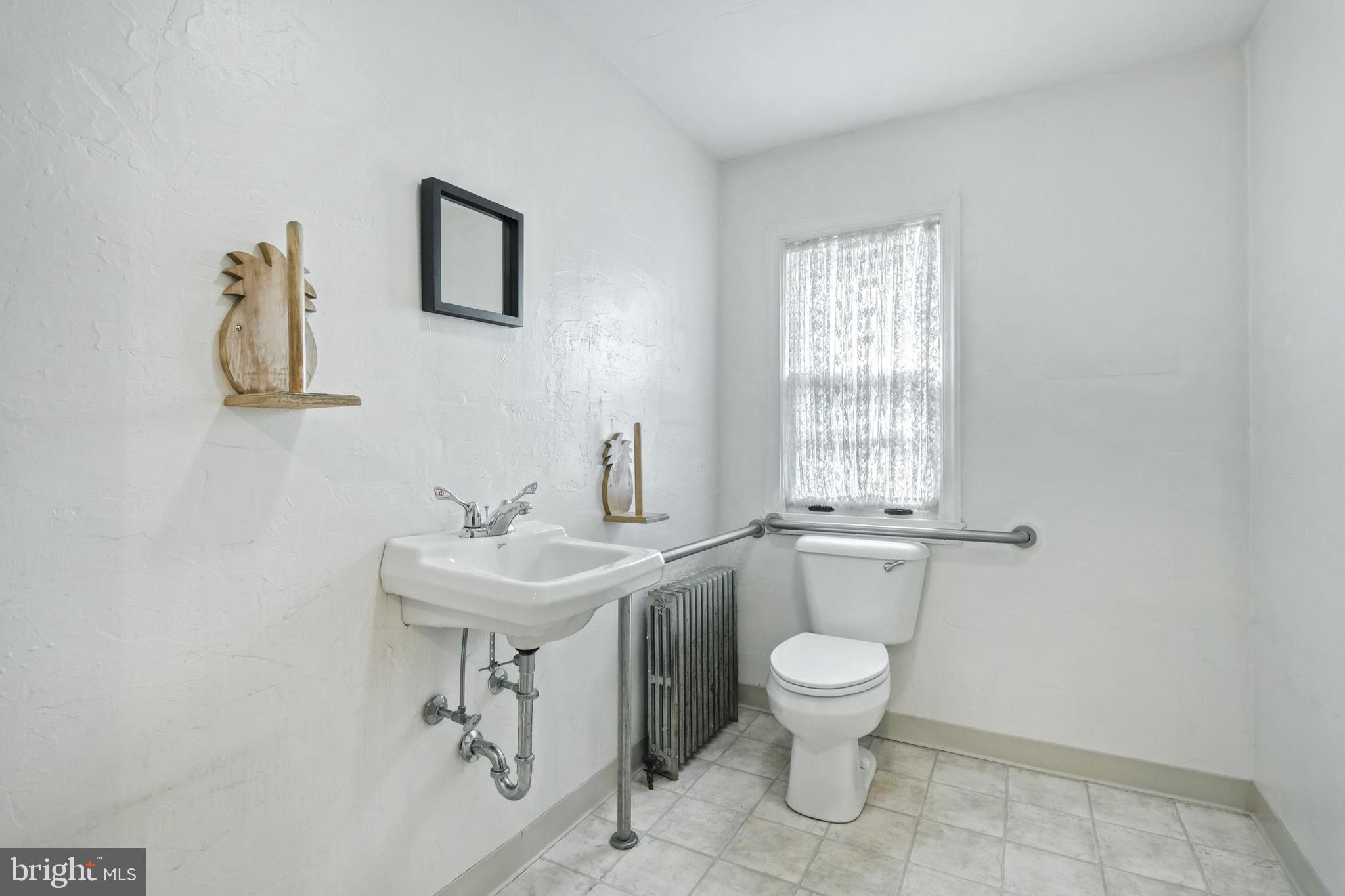 EAST YORK - Commercial Sale