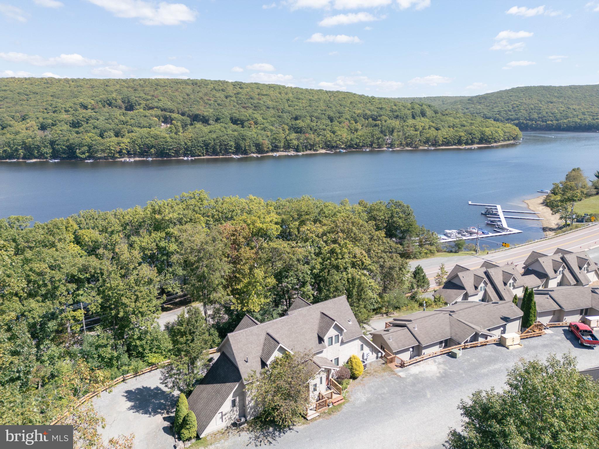 TRADERS LANDING - Residential