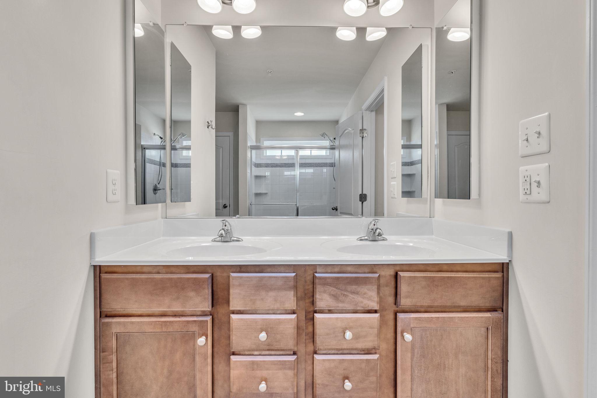 MARSHALL GROVE ESTATES - Residential