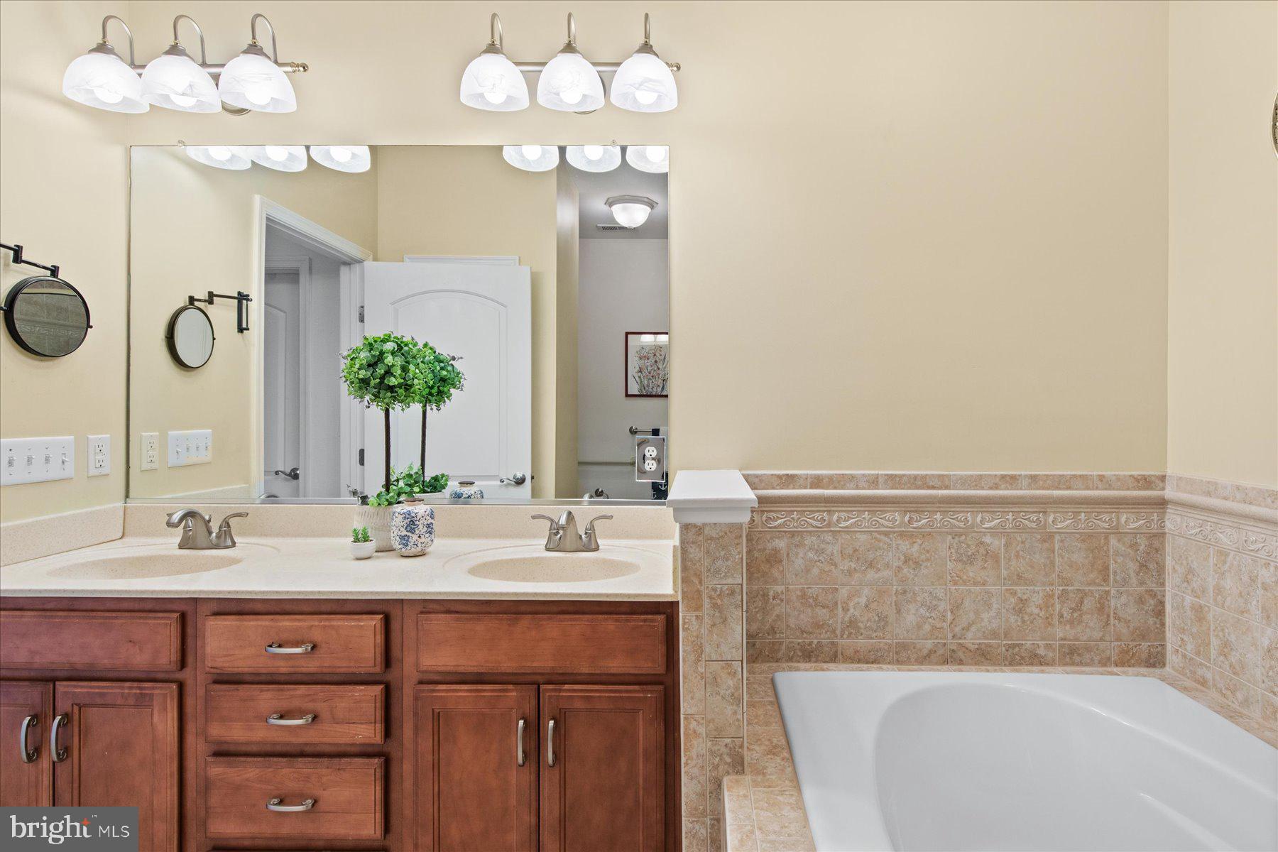 BAYSIDE - Residential