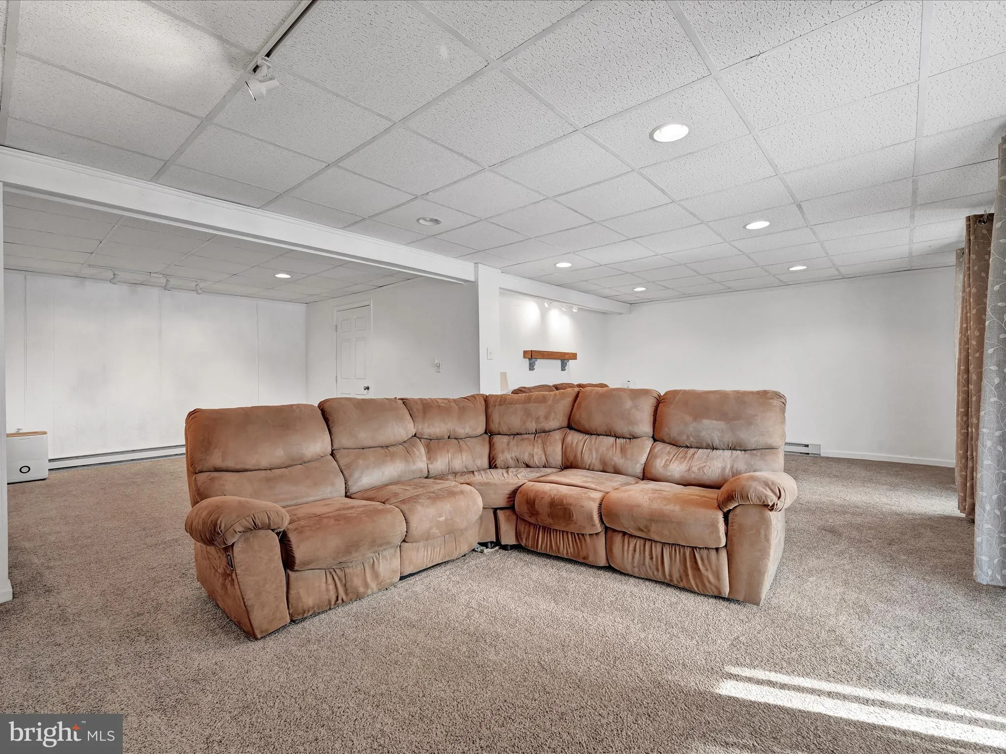 Auburn, Pennsylvania 17922, United States, 3 Bedrooms Bedrooms, ,1 BathroomBathrooms,Residential,Pending,78794