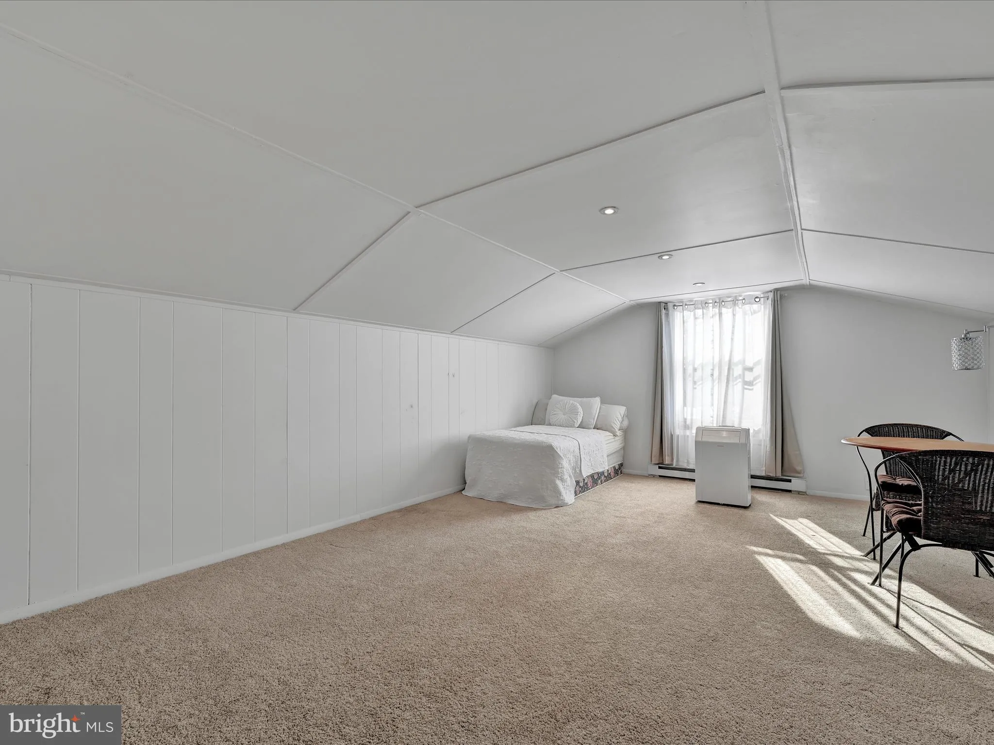 Auburn, Pennsylvania 17922, United States, 3 Bedrooms Bedrooms, ,1 BathroomBathrooms,Residential,Pending,78794