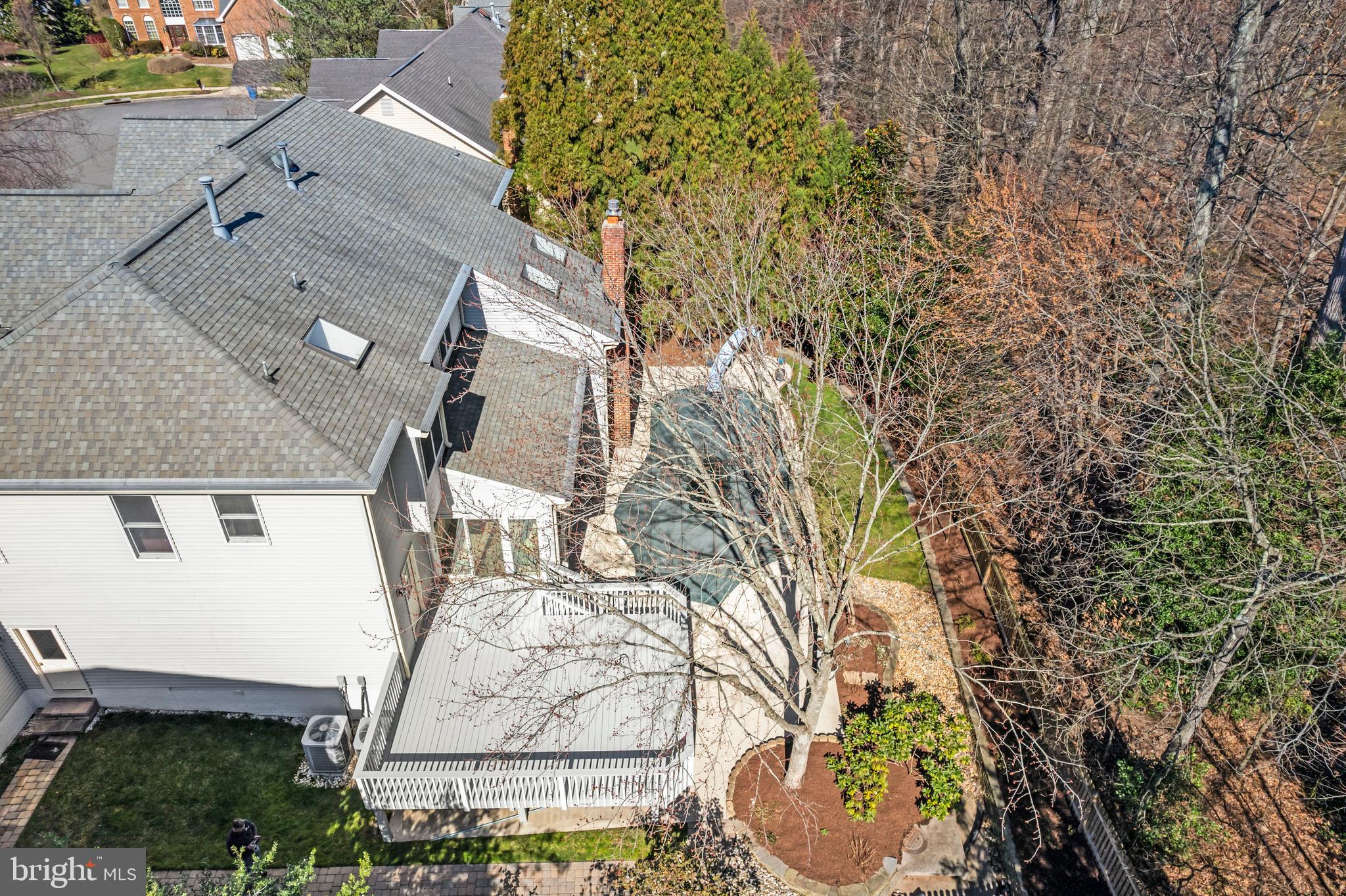 OAKTON  WOODS - Residential