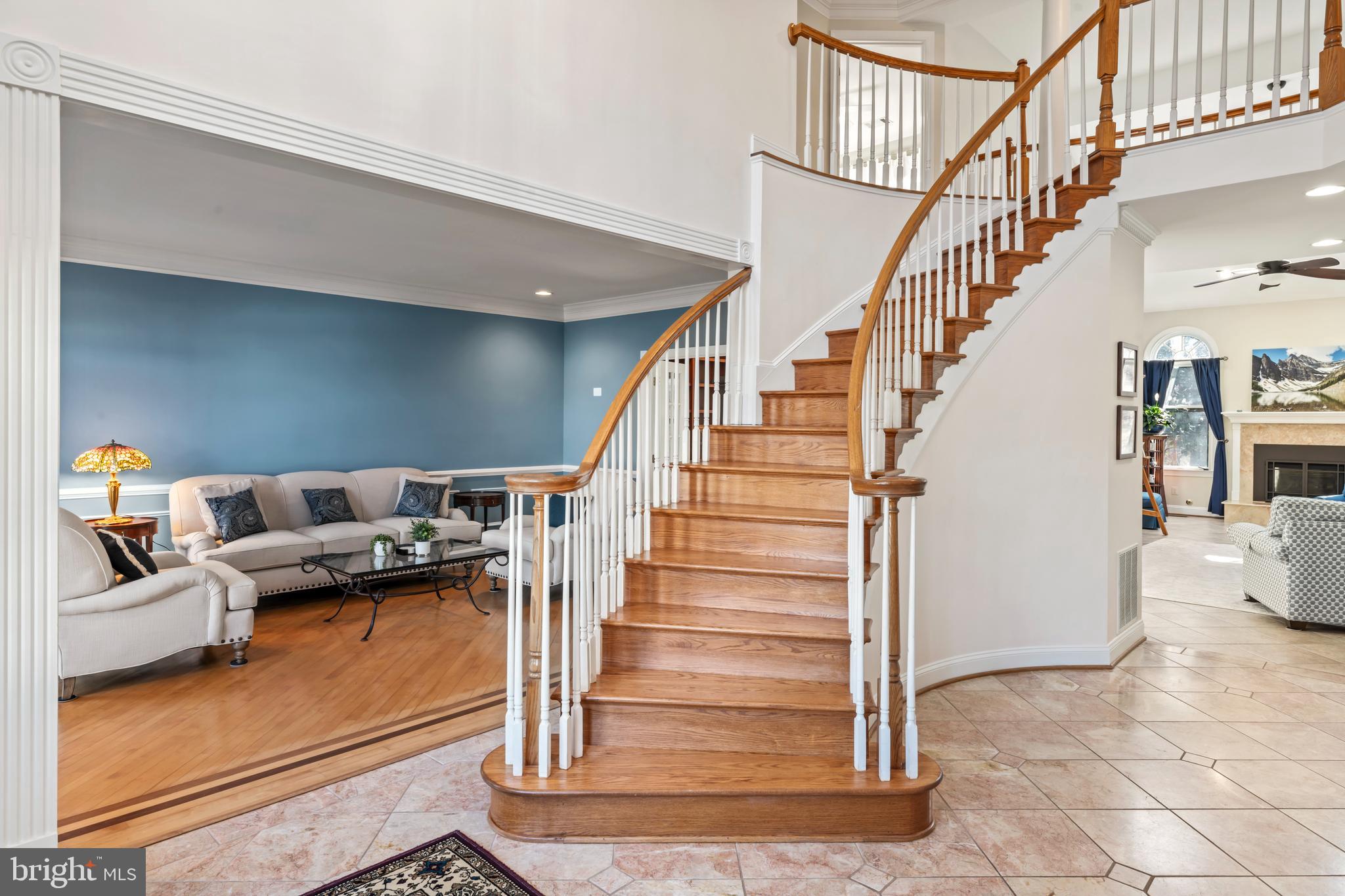 OAKTON  WOODS - Residential