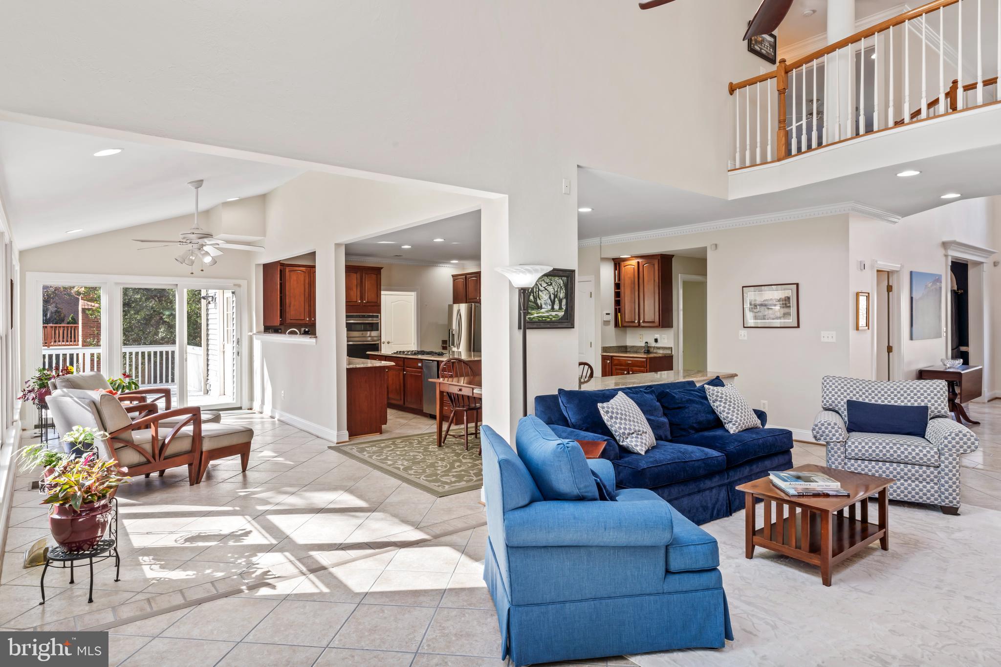 OAKTON  WOODS - Residential