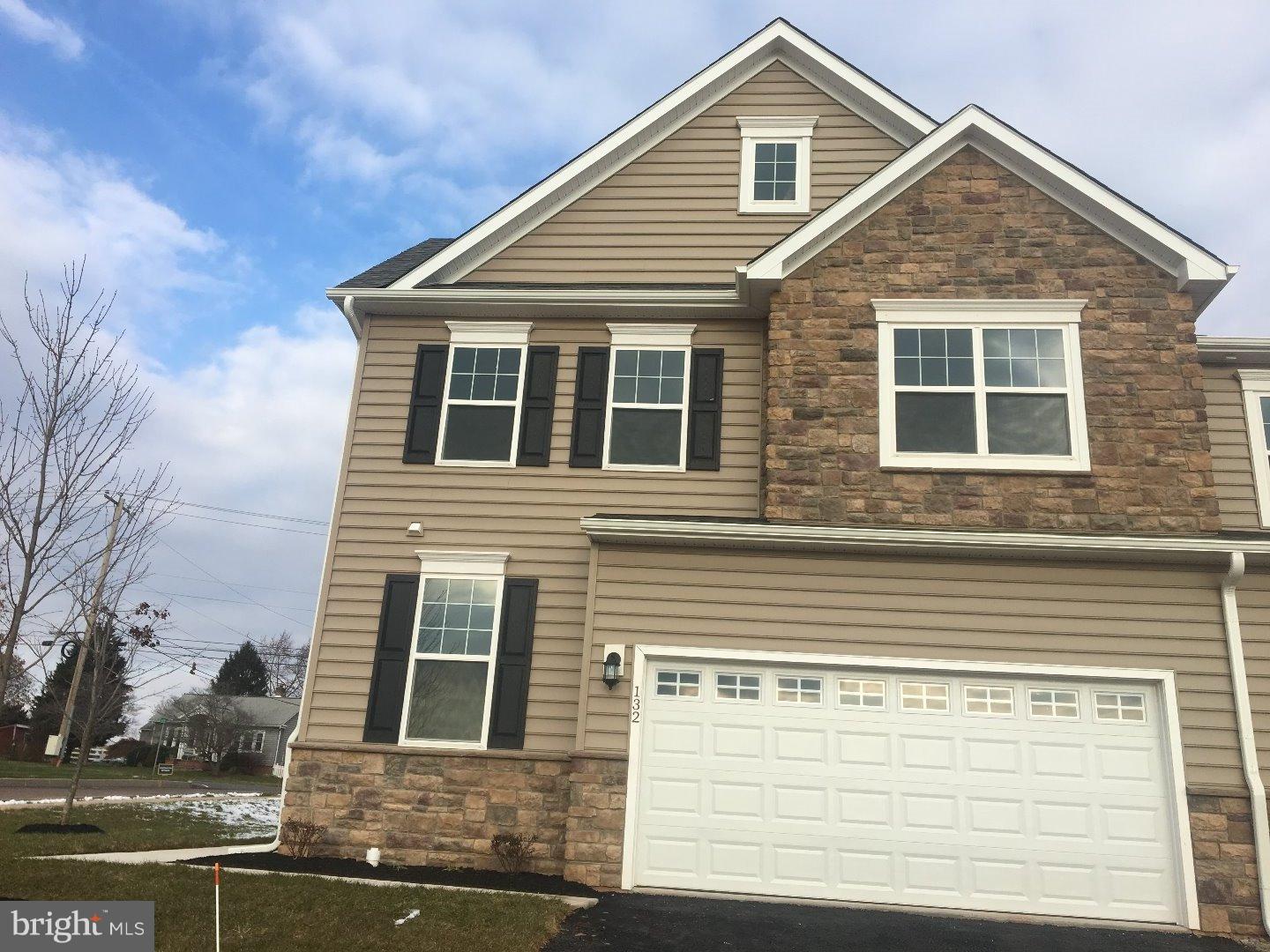 ENCLAVE AT RIDGEWOOD - Residential Lease