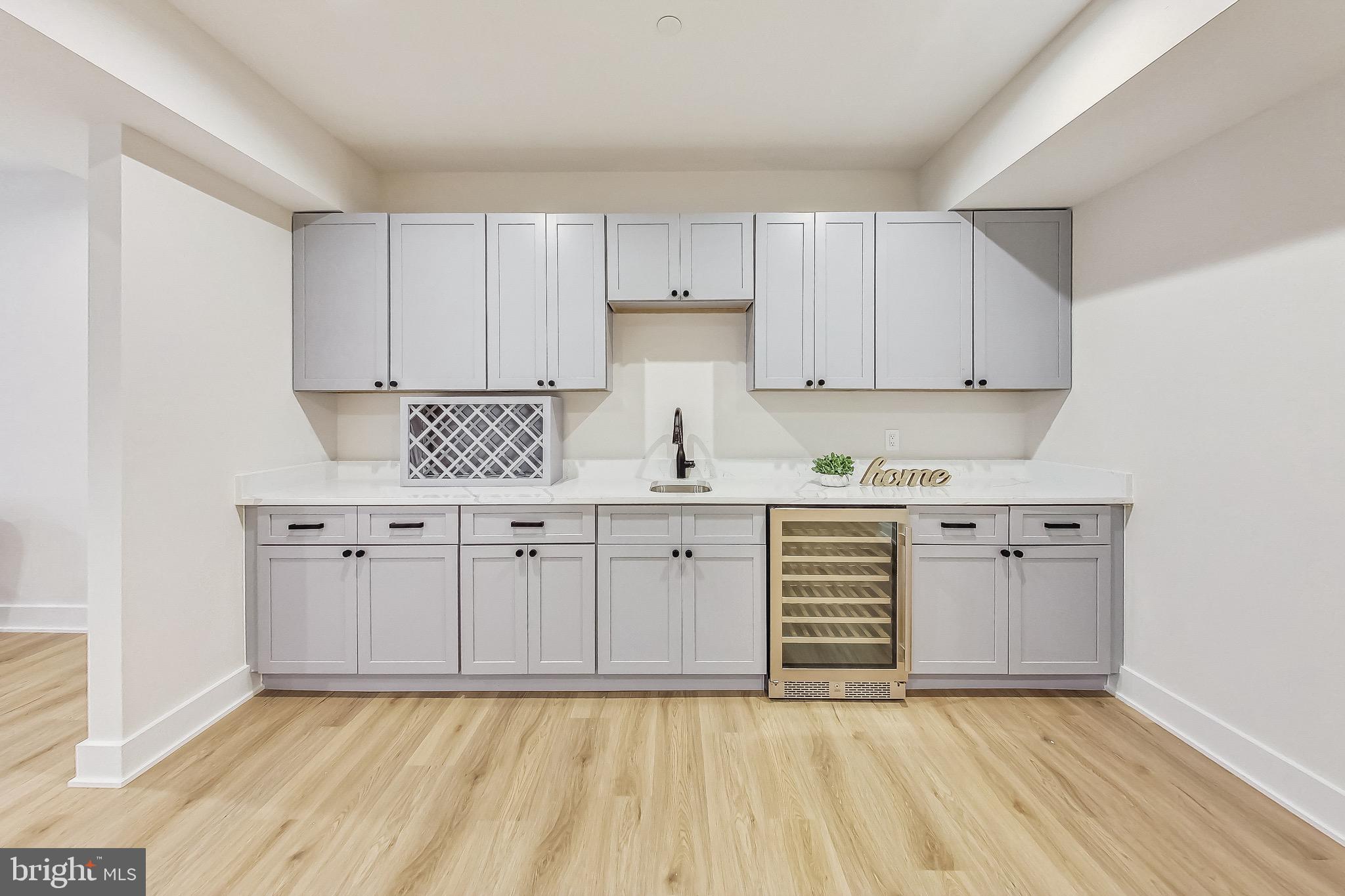 KENSINGTON - Residential