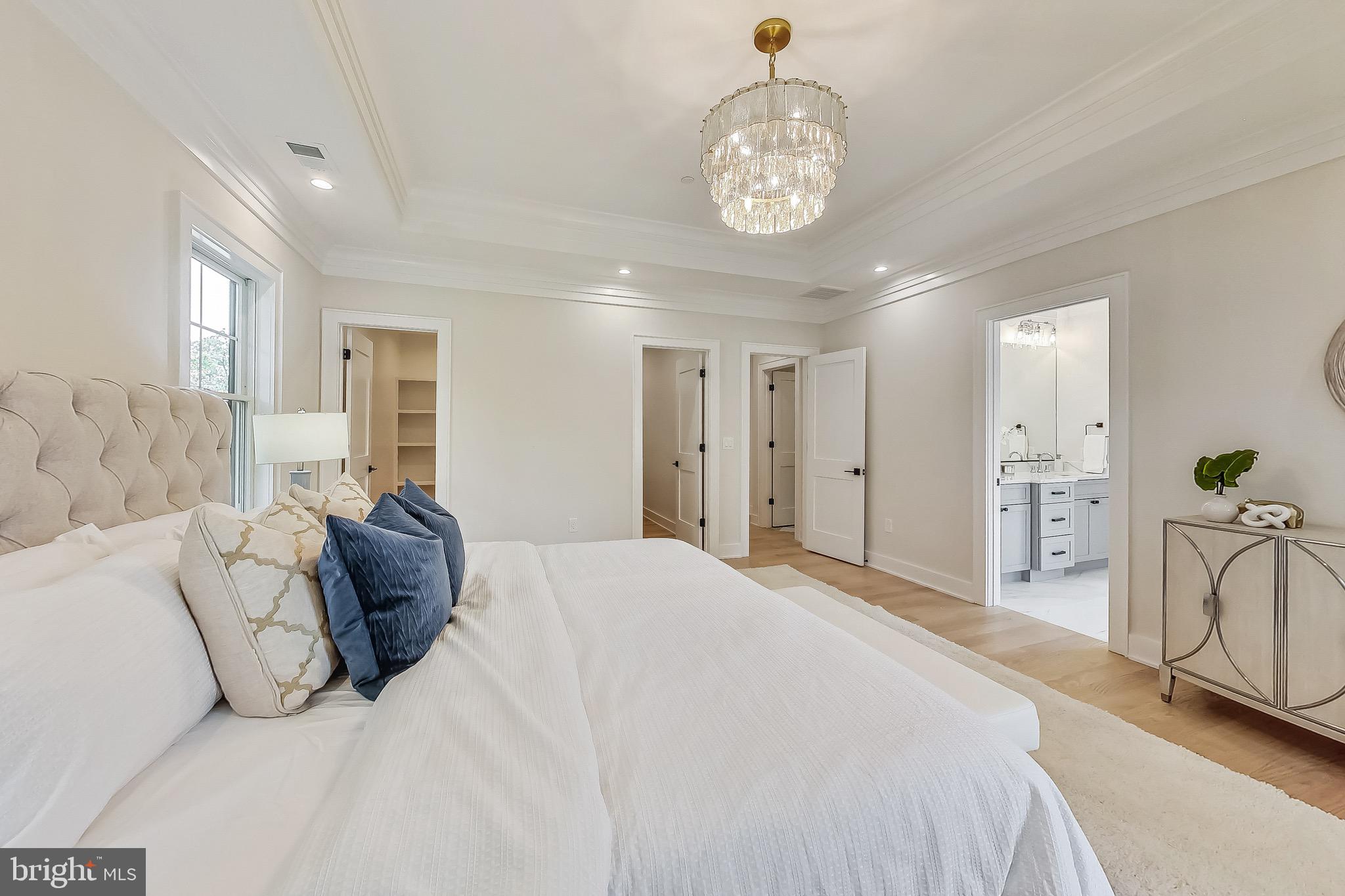 KENSINGTON - Residential