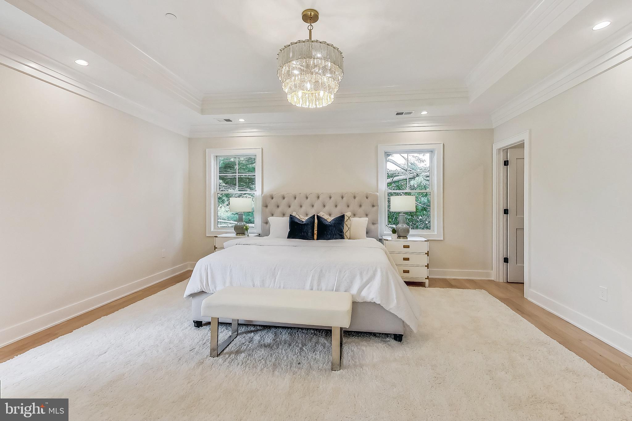 KENSINGTON - Residential